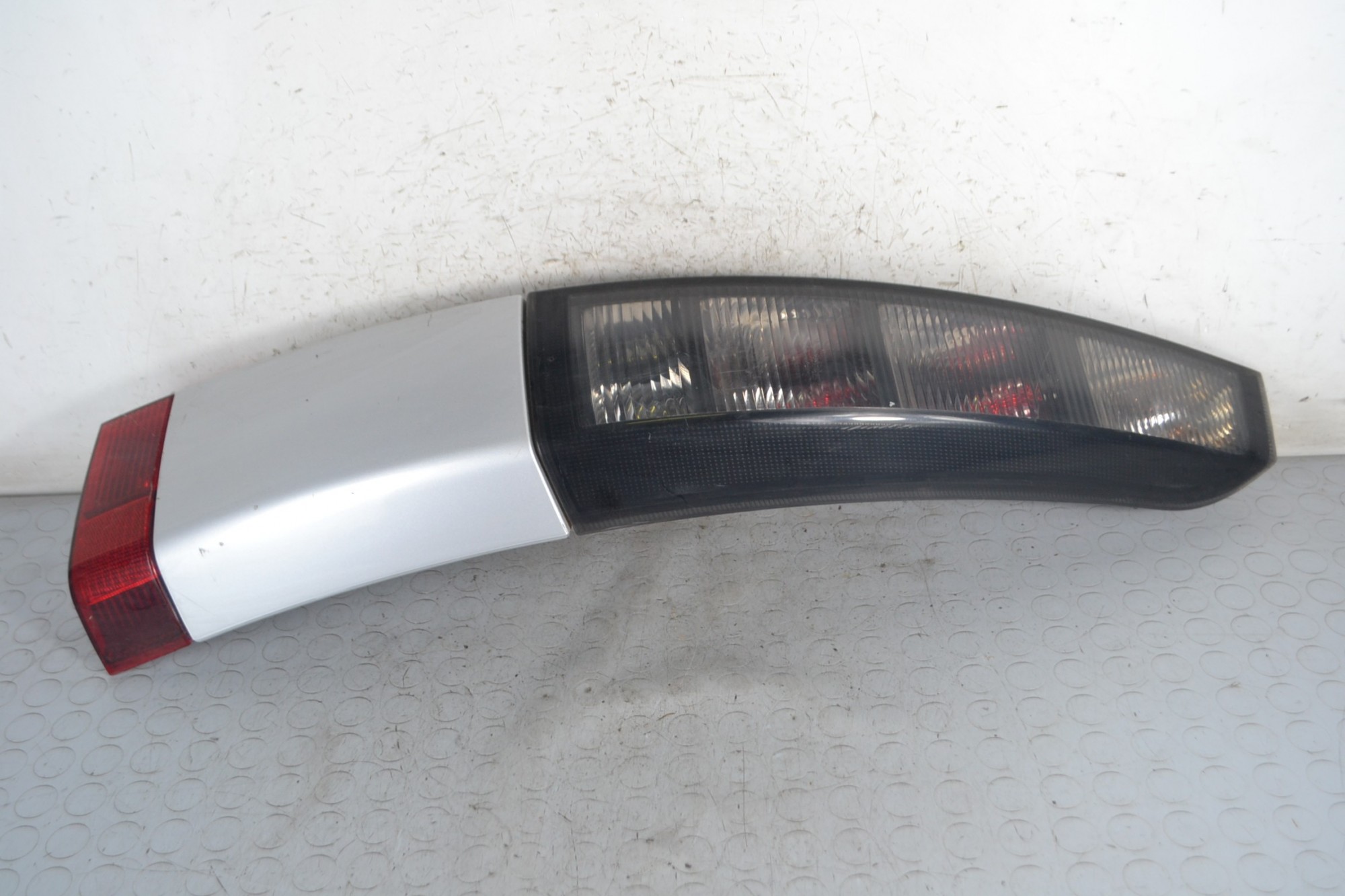 Fanale Stop Posteriore e Fendinebbia Posteriore DX Opel Meriva A Dal 2003 al 2010 Cod 93187880  1679051978140