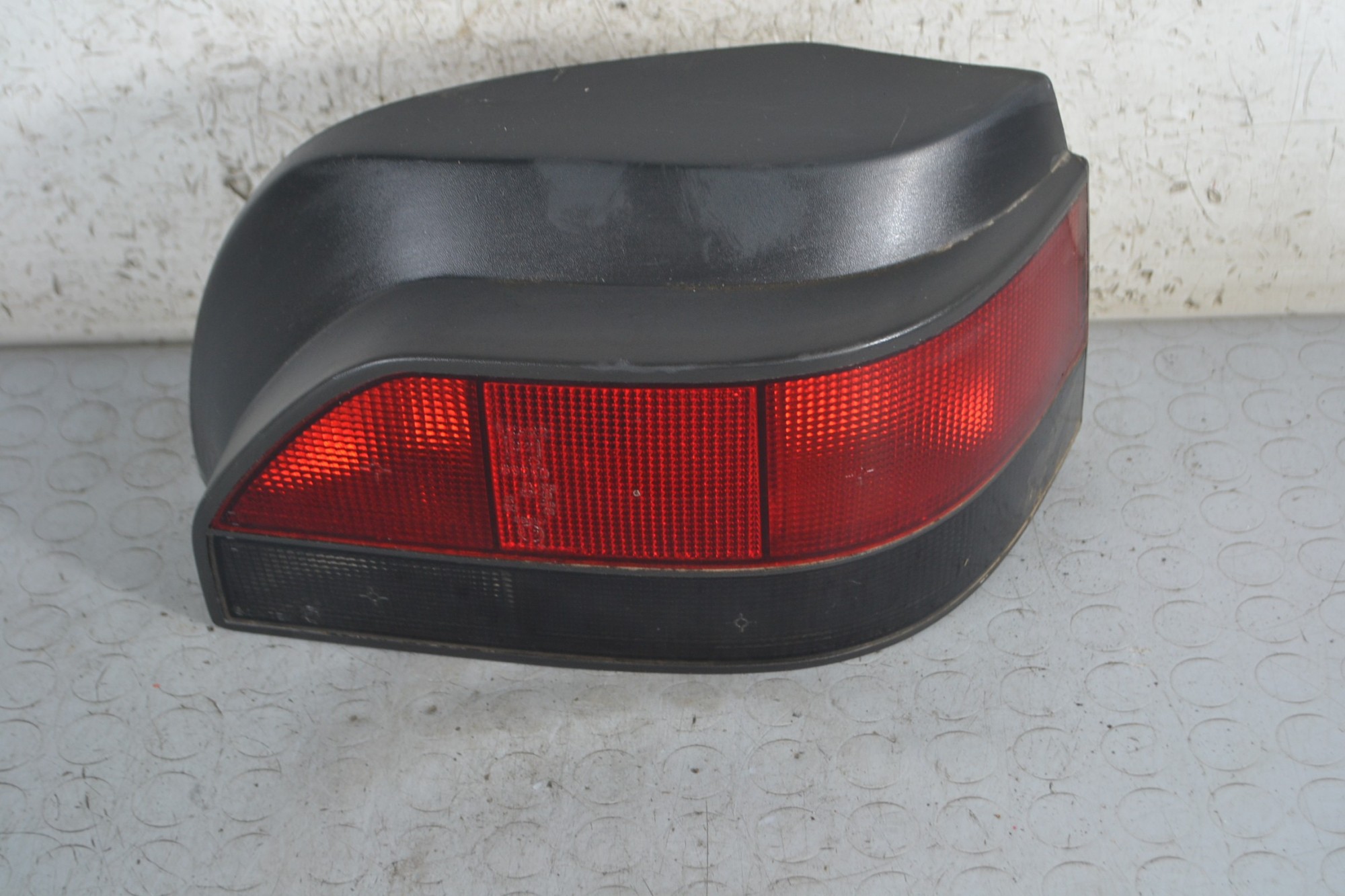 Fanale stop posteriore DX Renault Clio I Dal 1990 al 1998 Cod 7700786110  1679304410427