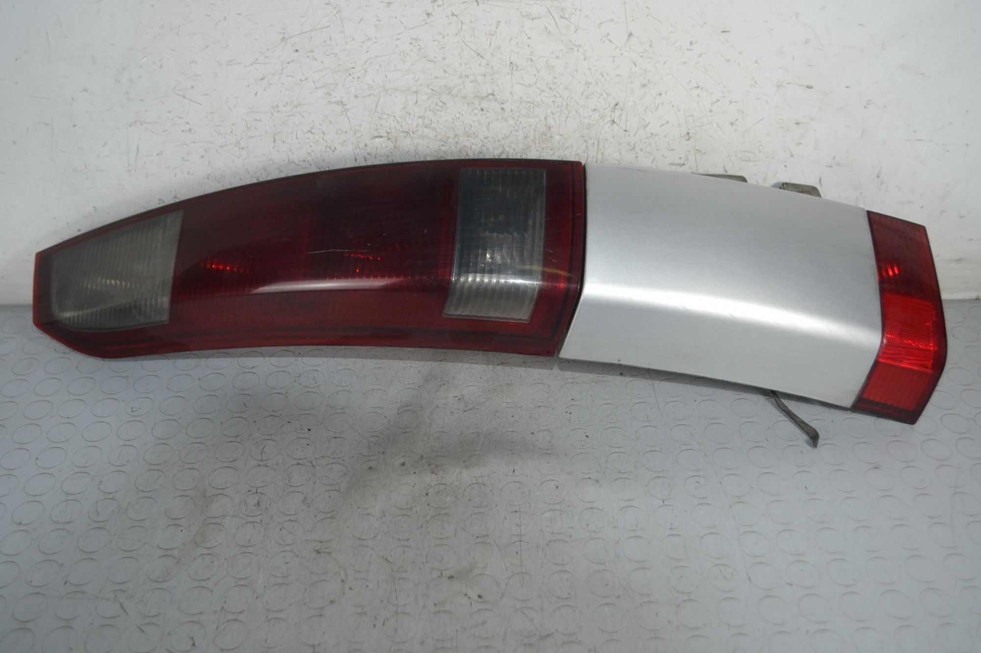 Fanale Stop Posteriore e Fendinebbia Posteriore SX Opel Meriva A dal 2003 al 2010 Cod 13203393  1679310667945