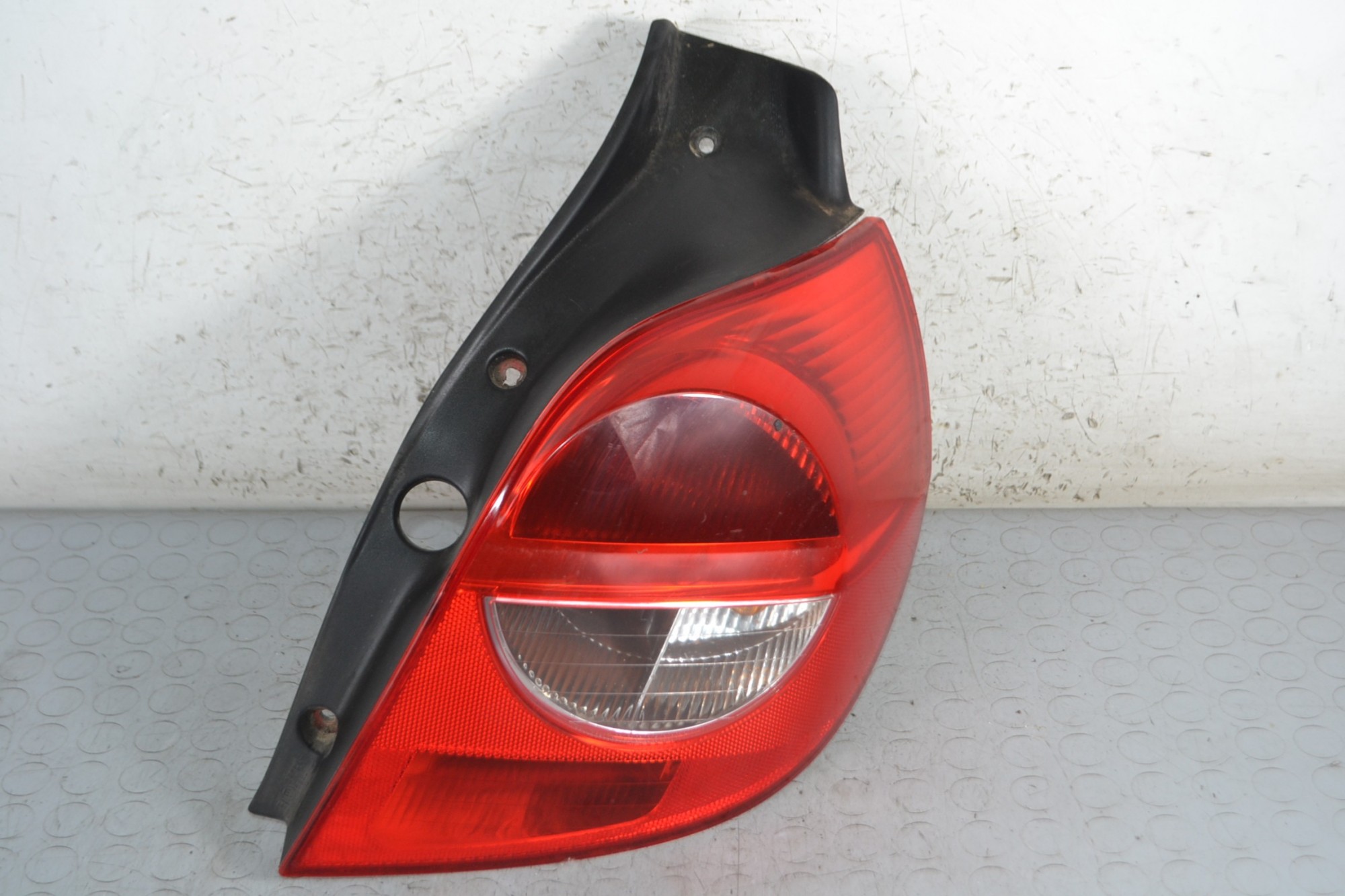 Fanale stop posteriore DX Renault Clio III dal 2005 al 2013 Cod 89035080  1679386751555