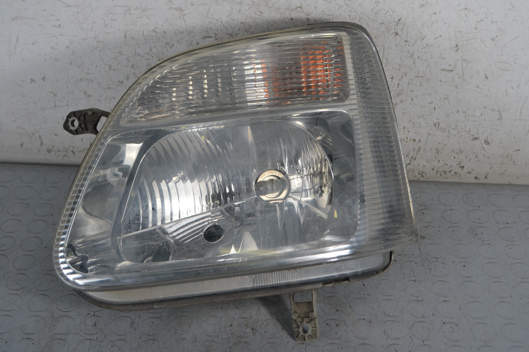 Faro Anteriore SX Opel Agila A dal 2000 al 2007 Cod 35300-84h000  1678896795684