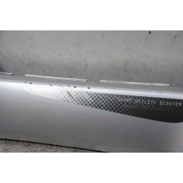 Carena tunnel centrale Sx Yamaha Xc 300 / Versity 300 Dal 2003 al 2006  1679586940353
