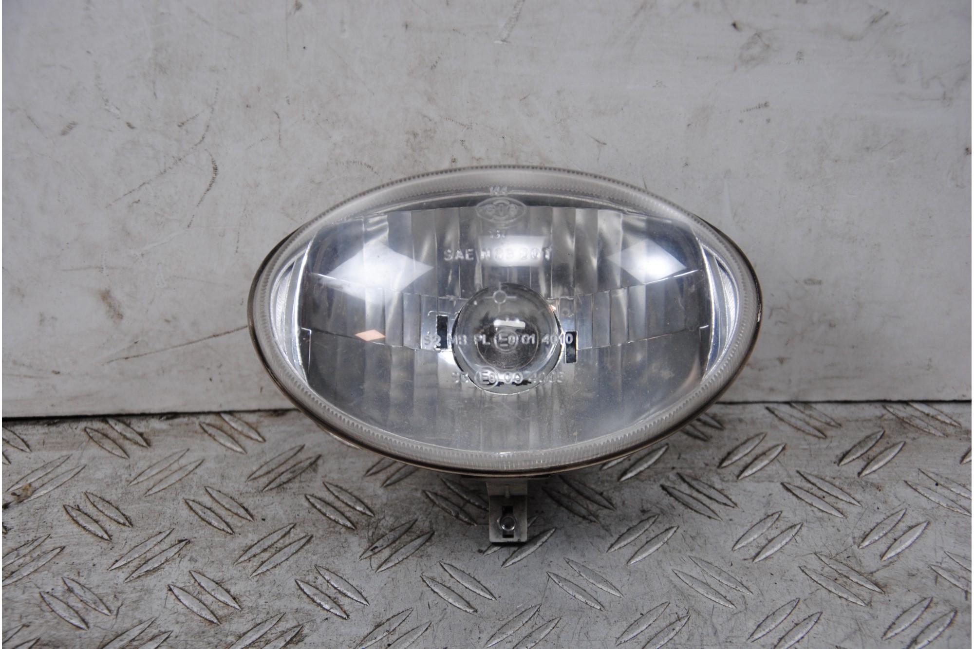 Faro Fanale Anteriore Aprilia Scarabeo 50 2t dal 2008 al 2017  1679588127660