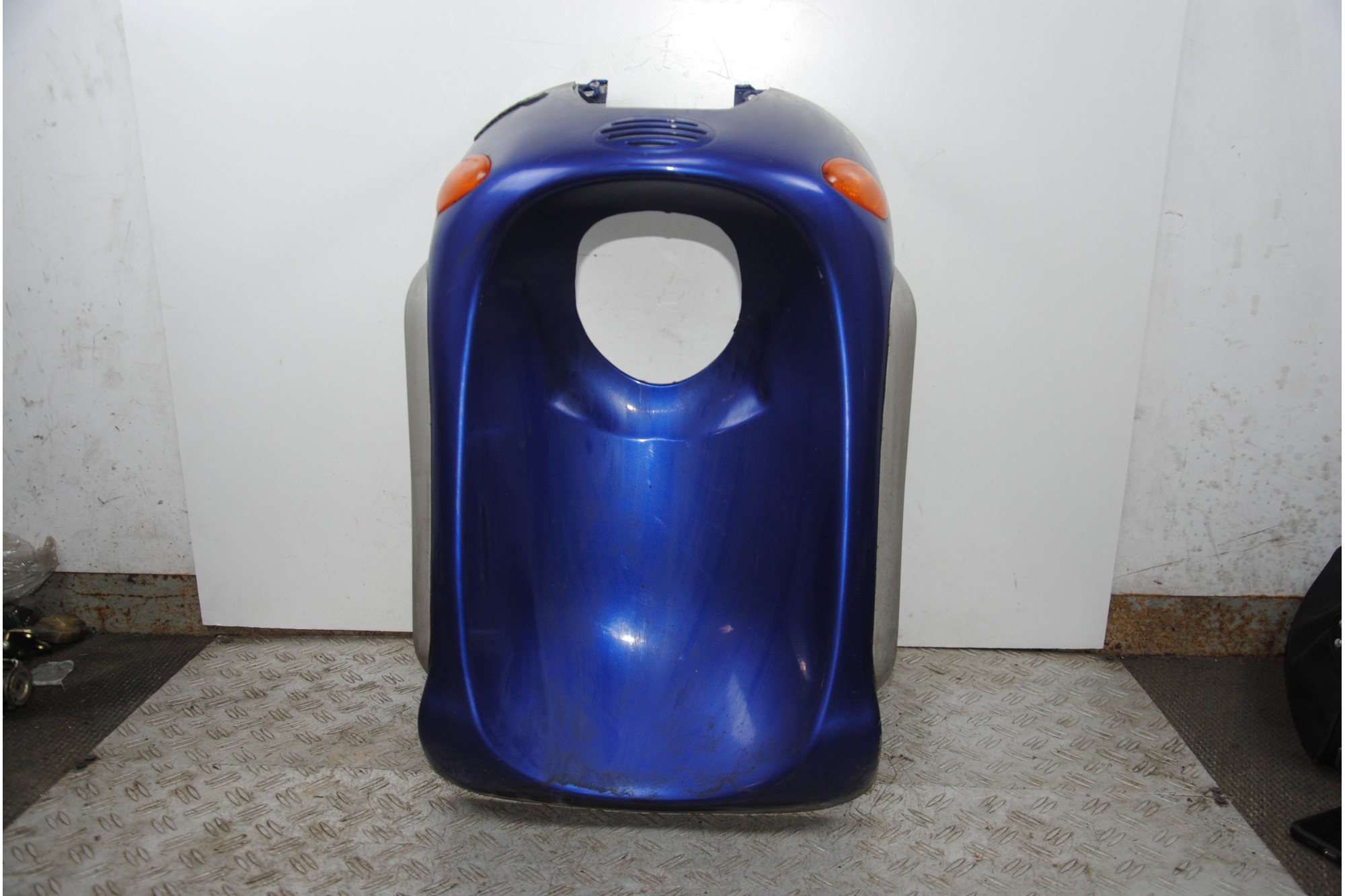 Carena Scudo Anteriore Piaggio Liberty 50 dal 1997 al 2005  1679651051281