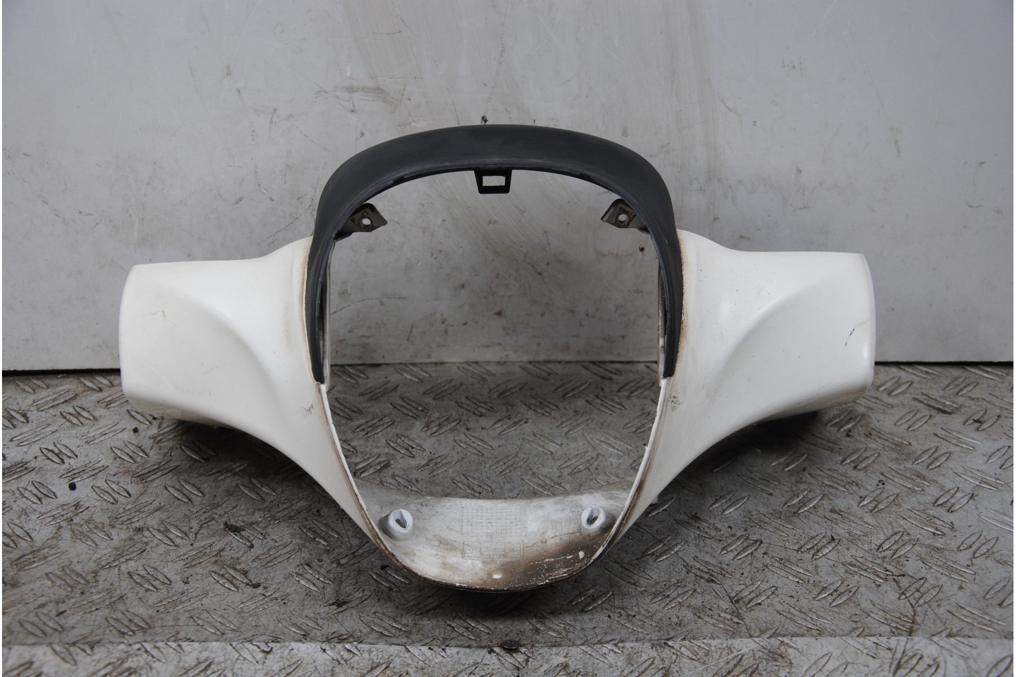 Carena Portafaro Anteriore Piaggio Beverly 350 ST dal 2011 al 2018  1679903125685