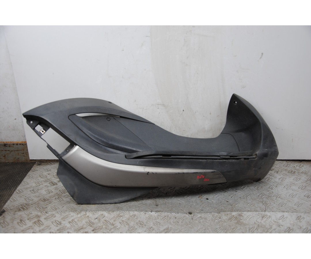 Carena Pedana Poggiapiedi Destro Piaggio Beverly 350 ST dal 2011 al 2018  1679908180566