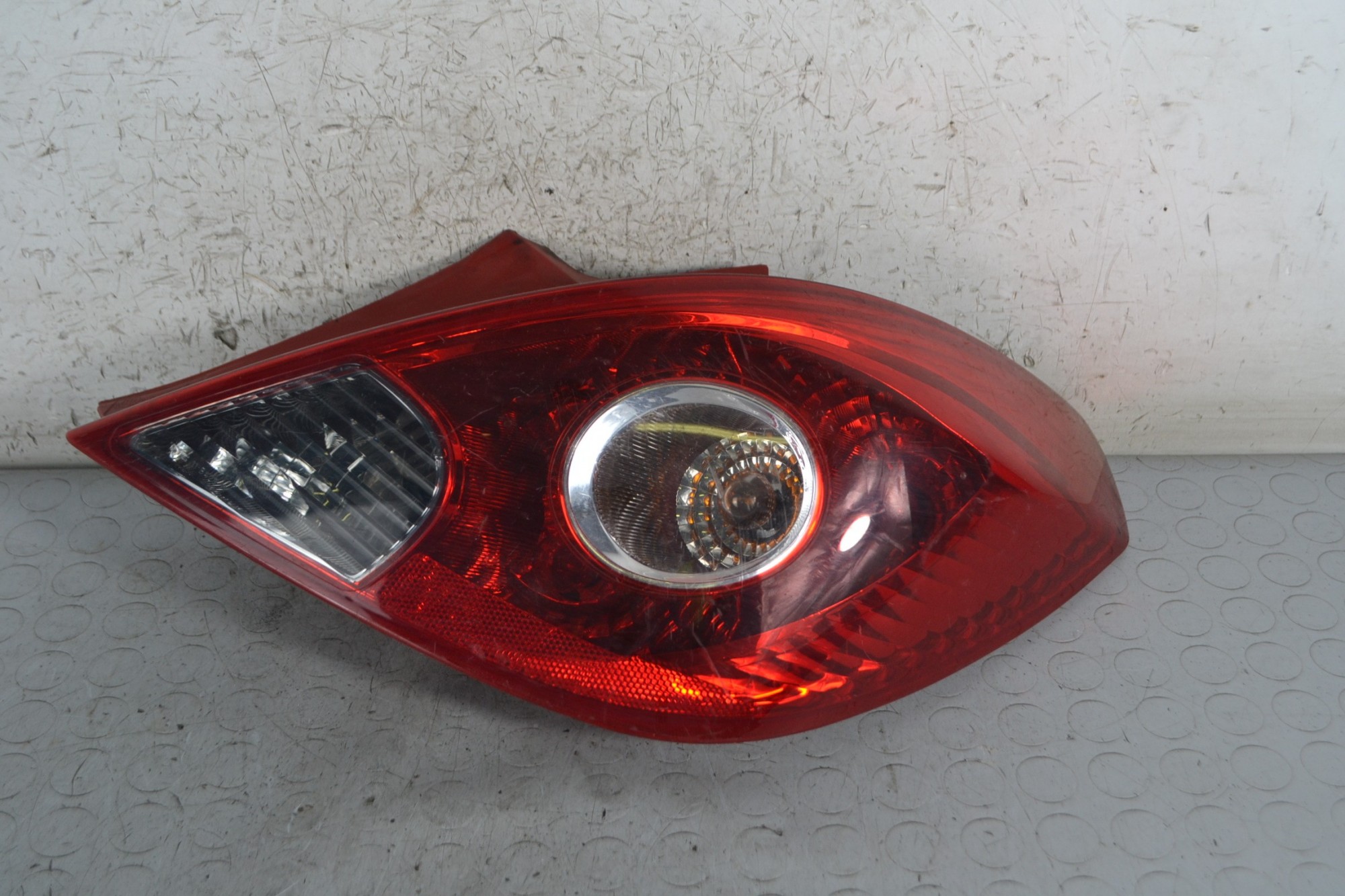 Fanale Stop Posteriore DX Opel Corsa D 3 Porte dal 2006 al 2014 Cod 93189091  1680078725945