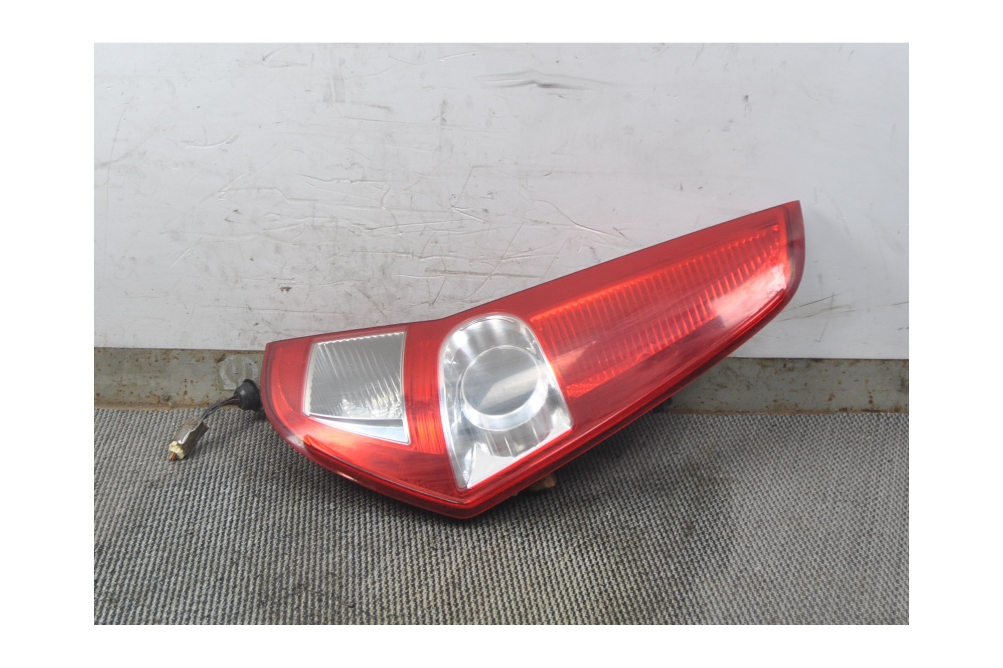 Fanale posteriore stop DX Suzuki Splash dal 2008 al 2015 cod : 89071608  2400000080619