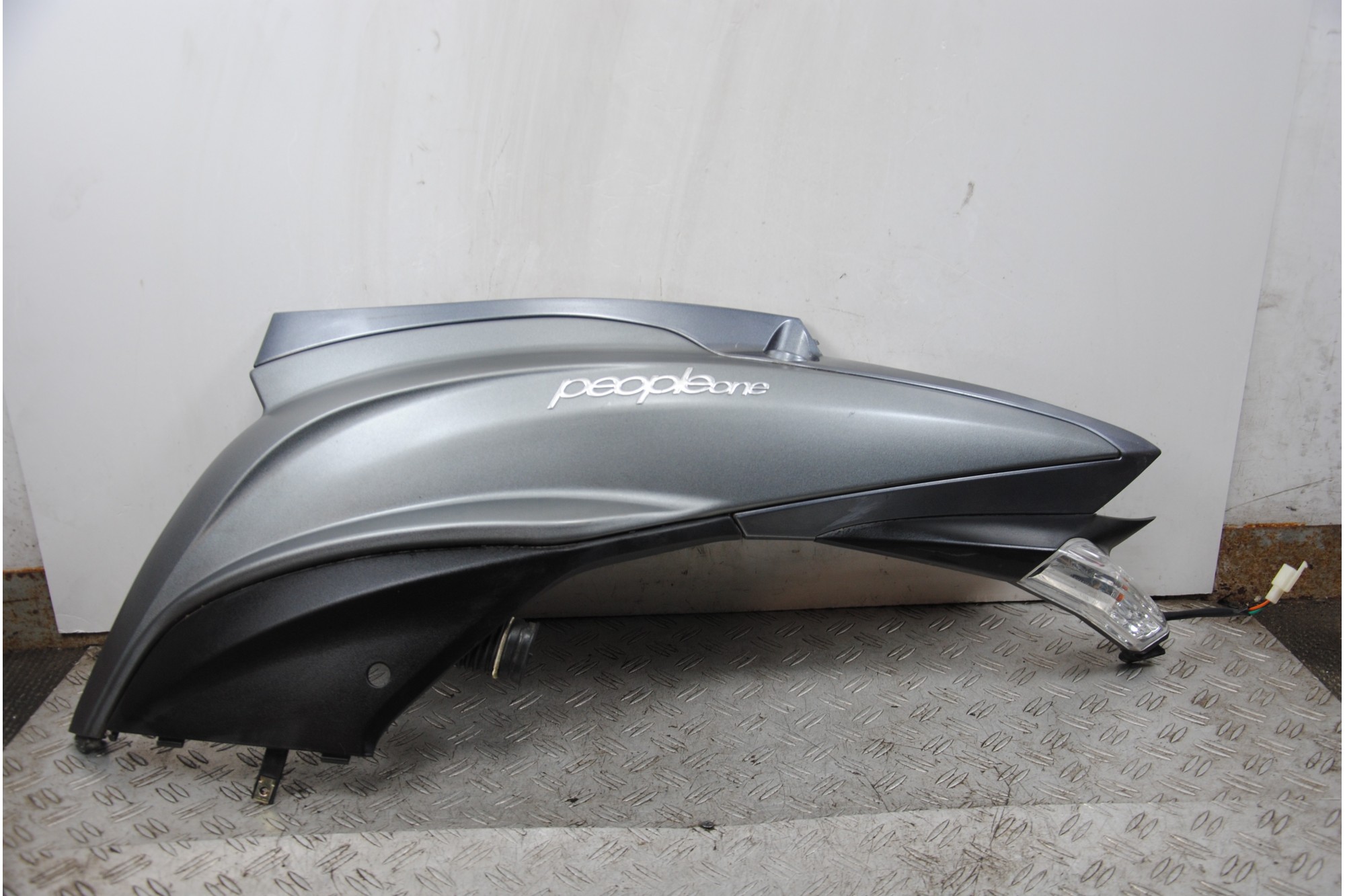 Carena Posteriore Sx + Freccia Kymco People One 125 / 150 Dal 2016 al 2018  1680161956164