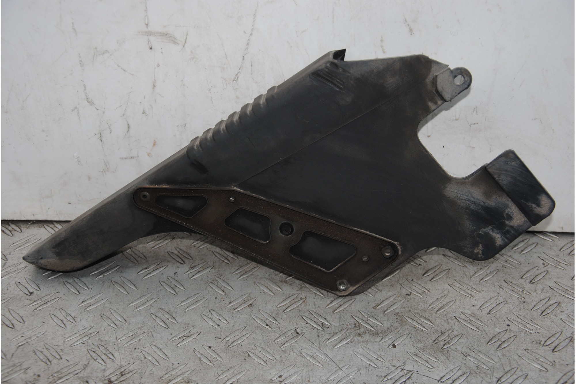 Carena Copri Catena Kawasaki KLE 500 Dal 1991 al 2006  1680602669165