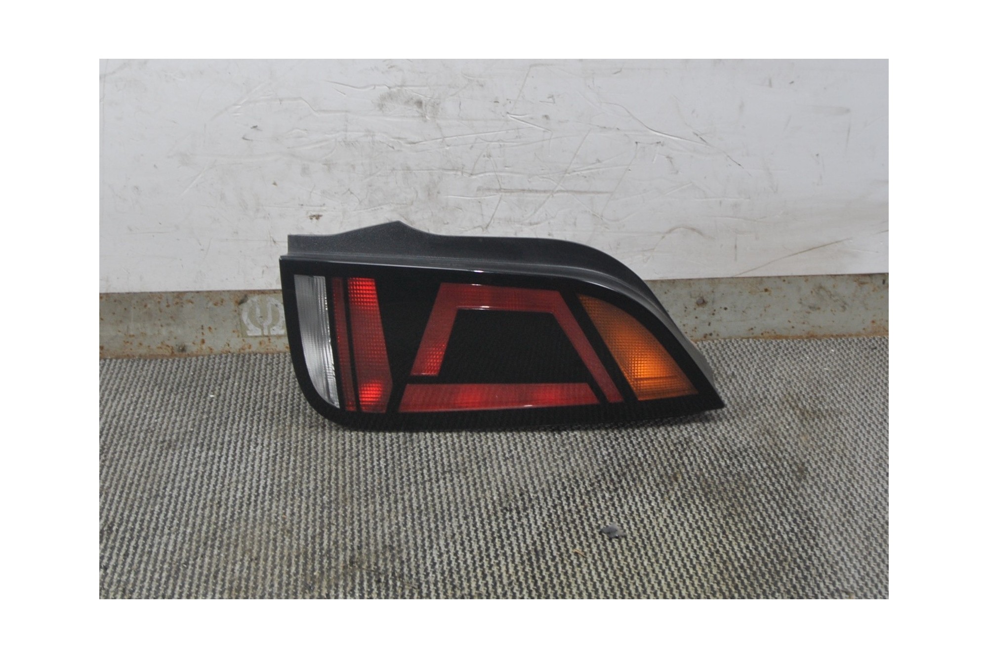 Stop fanale posteriore DX Volkswagen Up dal 2011 in poi cod : 1S0945096J  2400000081487