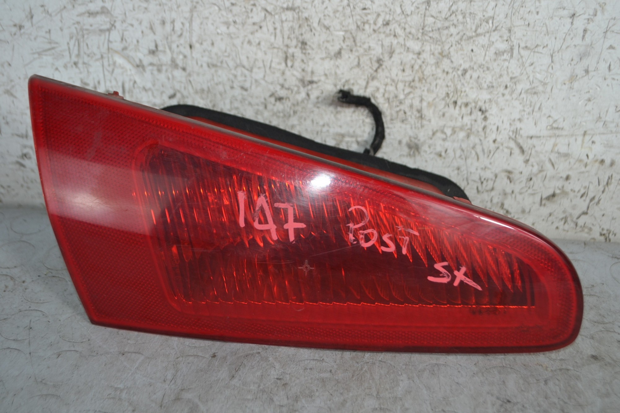 Fanale stop posteriore interno SX Alfa Romeo 147 Dal 2005 al 2010 Cod 60693792  1681828593265
