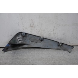 Carena Fianchetto inferiore Destro Piaggio Vespa ET4 125 Dal 2005 al 2011  1681901232203