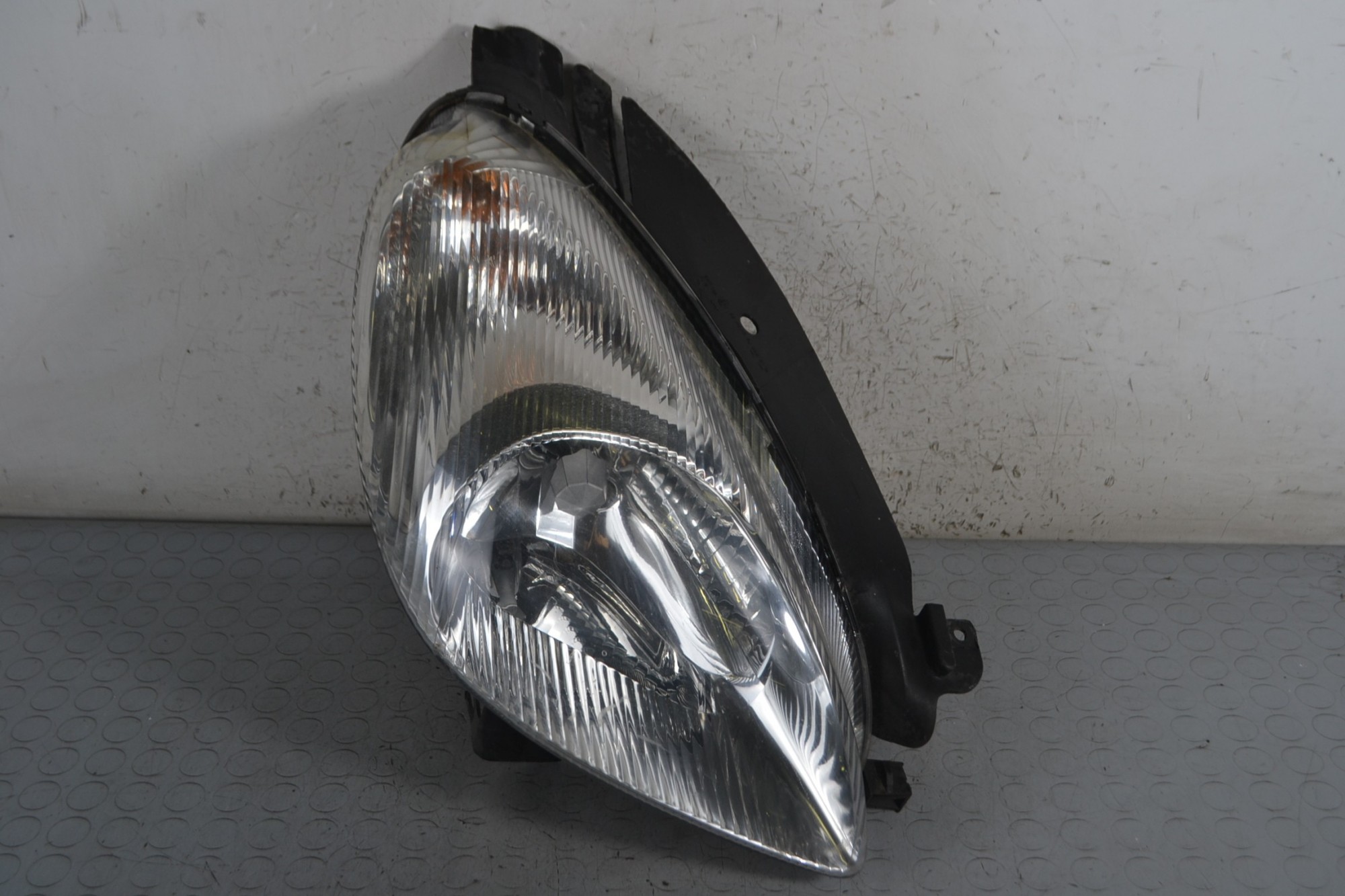 Faro fanale anteriore DX Citroen Xsara Picasso Dal 1999 al 2012 Cod 6205W0  1681975532834