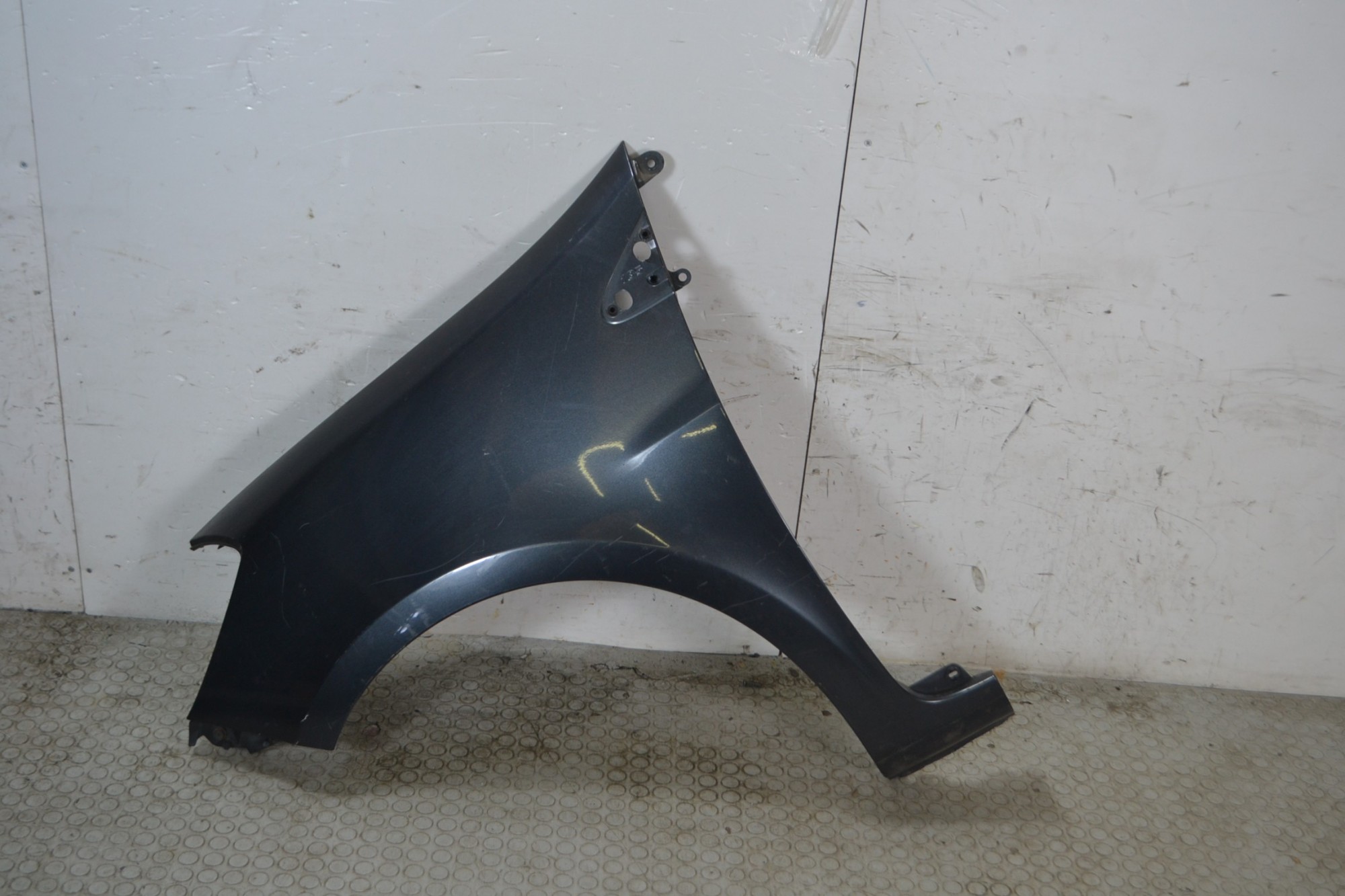 Parafango anteriore SX Renault Clio III Dal 2005 al 2012 Cod 8200256117  1681984552052