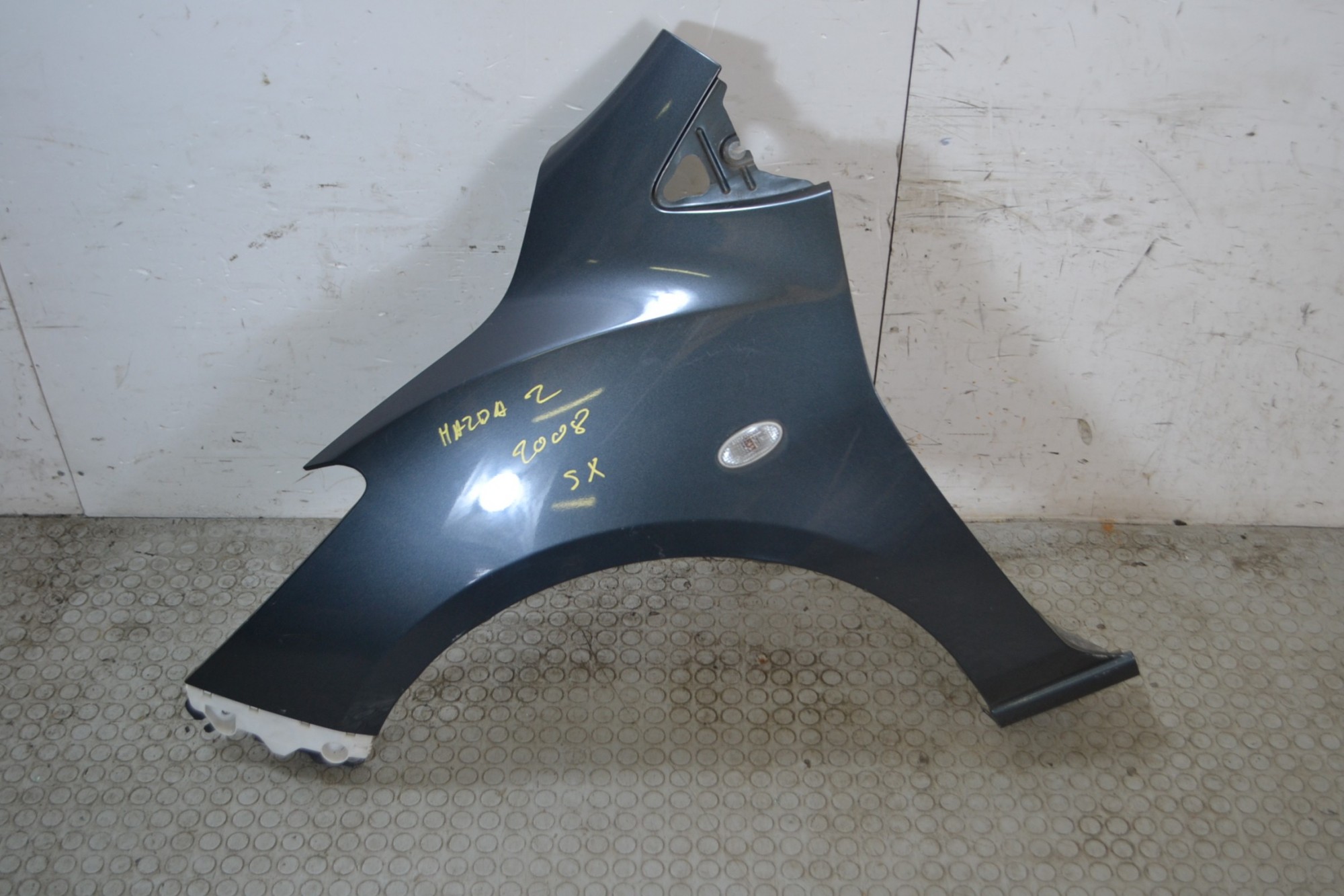 Parafango Anteriore SX Mazda 2 DE dal 2007 al 2014  1682072515126