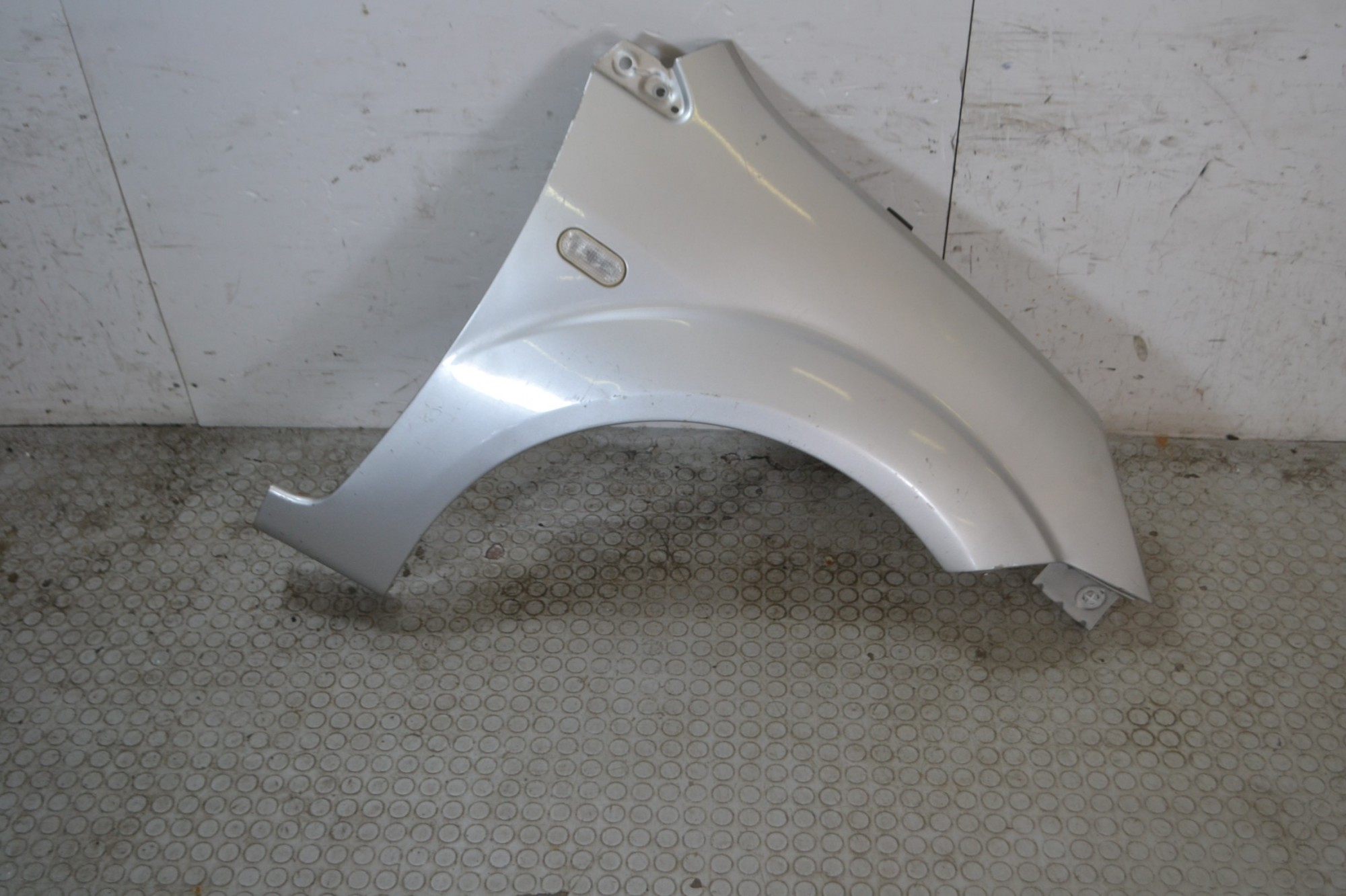 Parafango Anteriore DX Ford Fiesta V dal 2002 al 2008  1682085683027