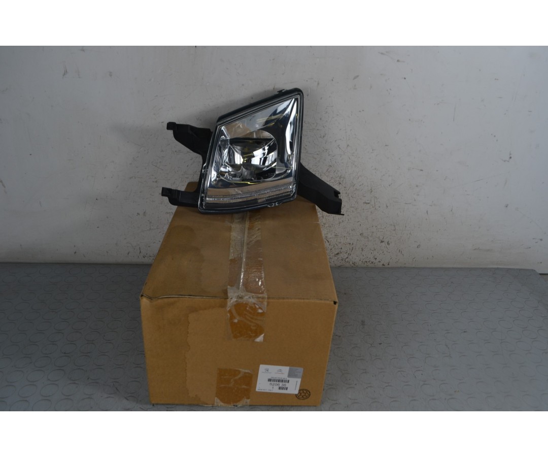 Faro fendinebbia anteriore DX Peugeot 407 Dal 2004 al 2012 Cod 620636/ 9641945480-03  1682589663341