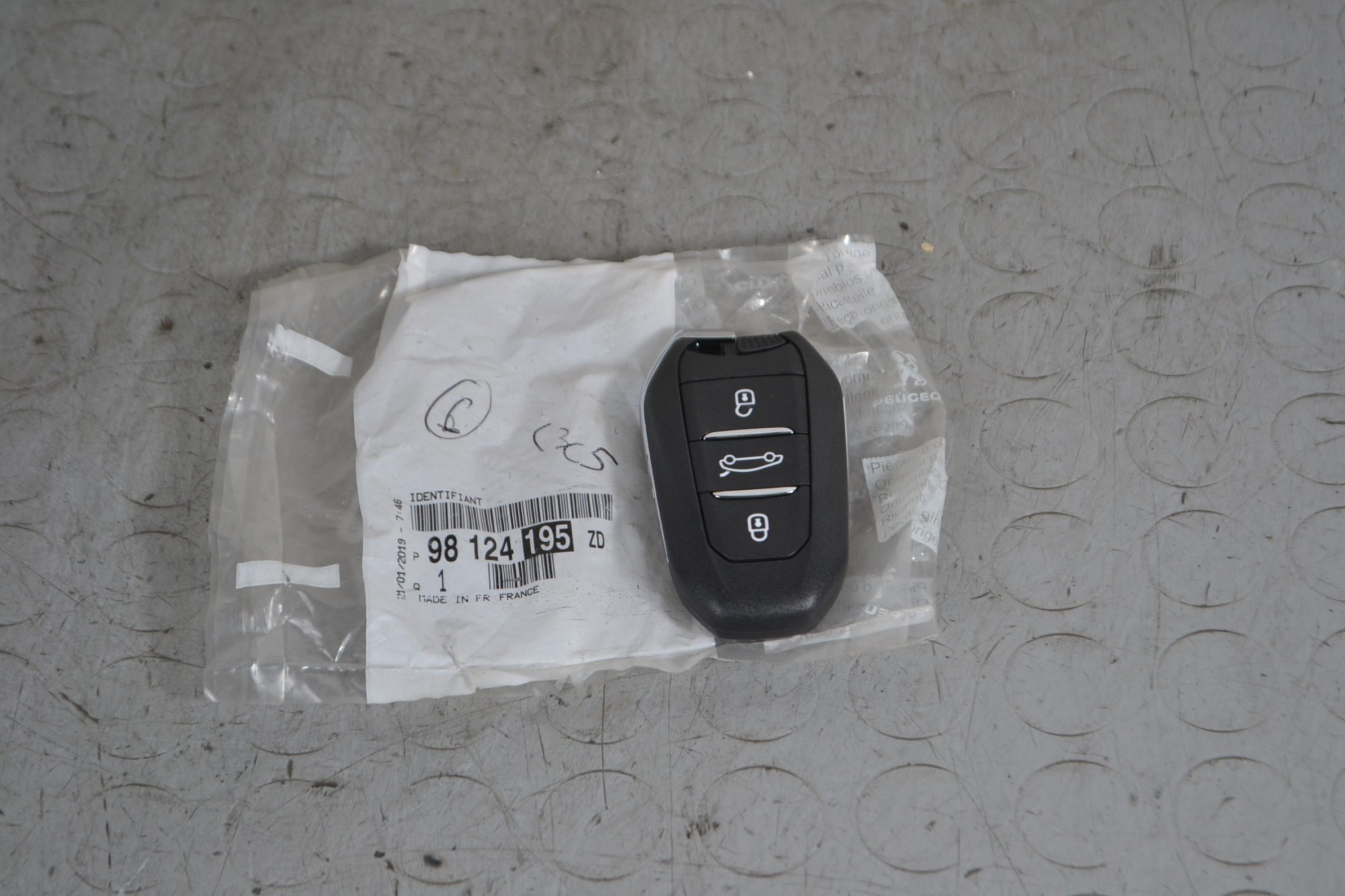 Chiave Telecomando Completa Smart Key Peugeot 308 SW dal 2014 al 2021 Cod 98124195zd  1682599437611
