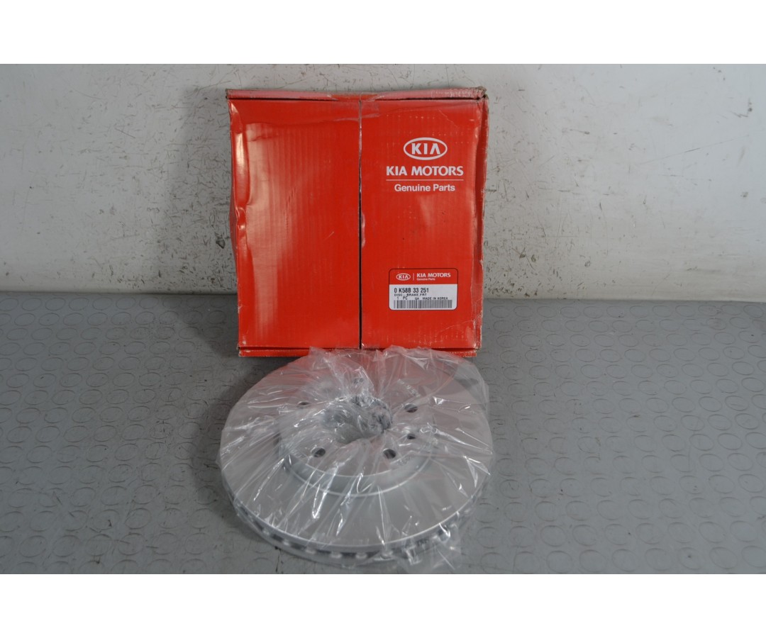 Disco Freno Anteriore Ventilato Kia Carnival GQ dal 2001 al 2006 Cod 0k58b33251  1682607091996