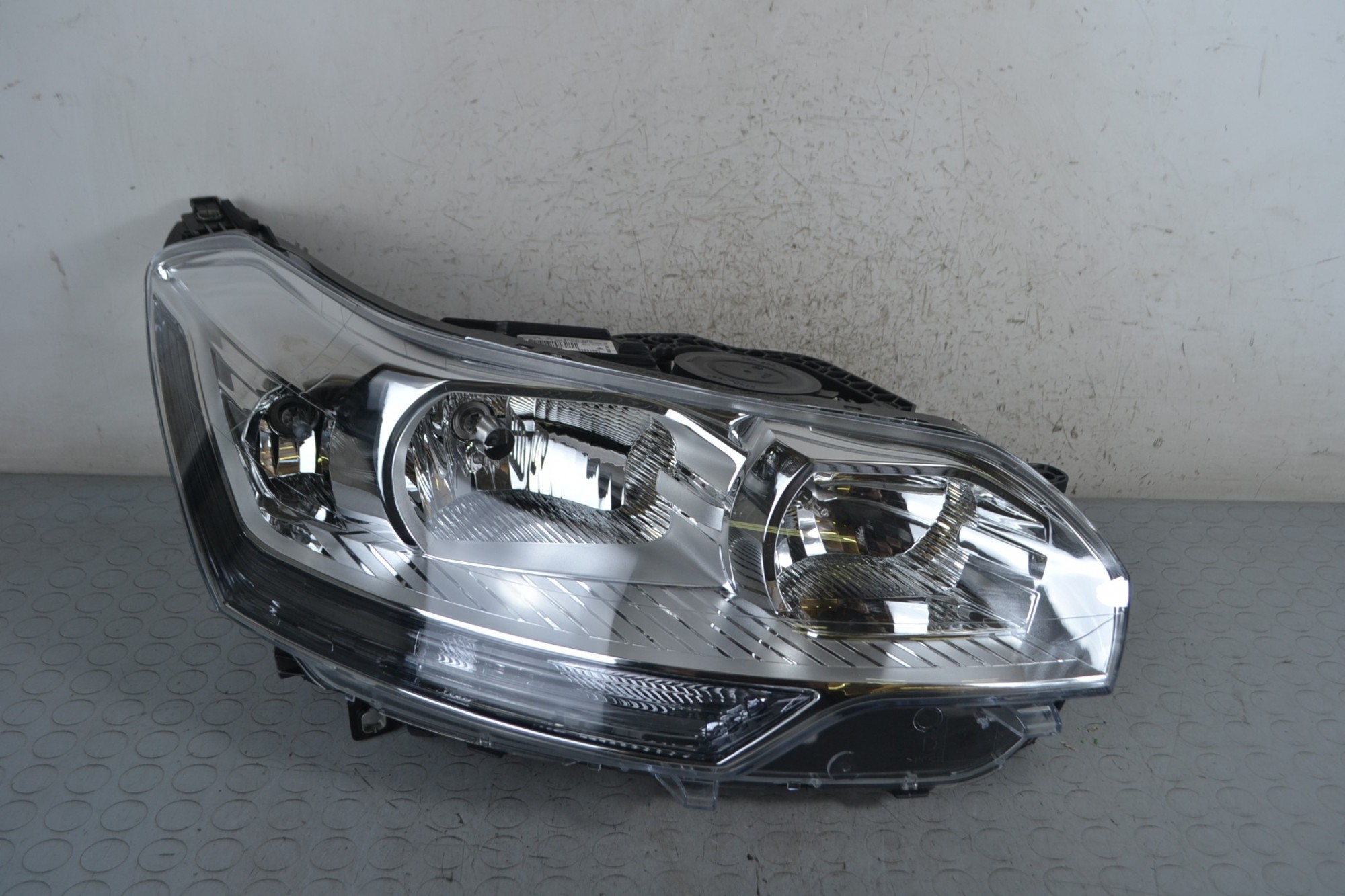 Faro fanale anteriore DX Citroen C5 Dal 2008 al 2017 Cod 9684845280  1682694807098