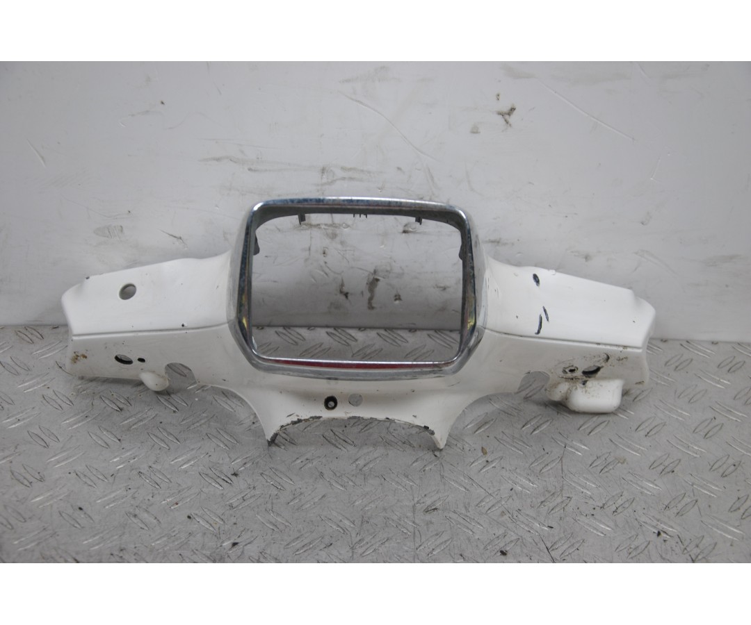 Carena Portafaro Anteriore Piaggio Vespa S 50 dal 2007 al 2010 COD : Piaggio 654263 1684830780159 Carena Portafaro Anteriore Piaggio Vespa S 50 dal 2007 al 2010 COD : Piaggio 654263 1684830780159