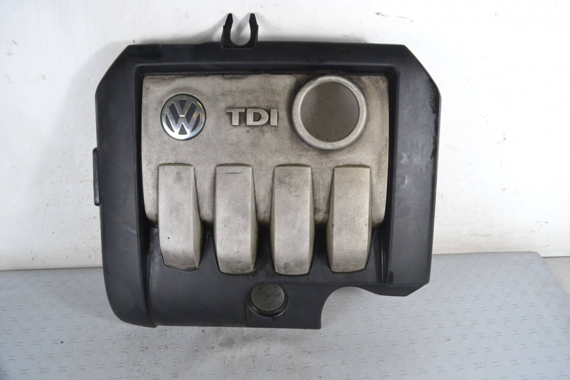 Coperchio Motore Volkswagen Passat VI dal 2005 al 2010 Cod 03g103925  1684833707597