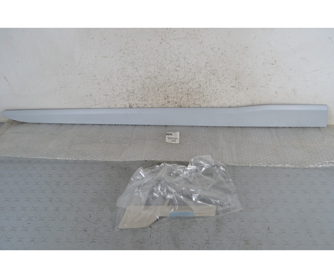 Modanatura inferiore porta anteriore DX Citroen DS3 Dal 2010 al 2019 Cod 8545JQ  1684853570546