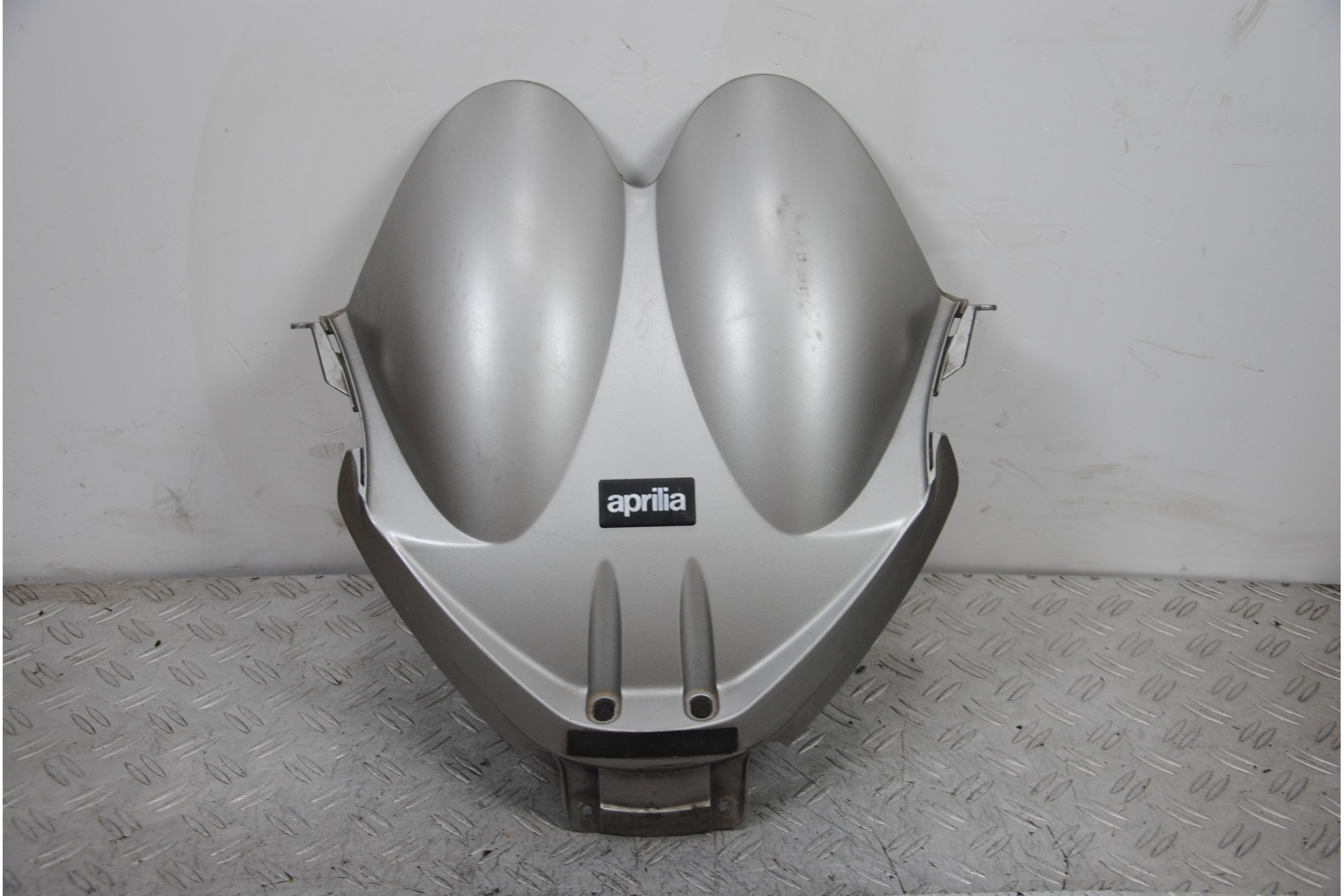 Carena Cupolino Copristrumentazione Aprilia Atlantic 250 / 400 / 500 Sport Dal 2004 al 2011 COD : Aprilia 105618  1684913949589