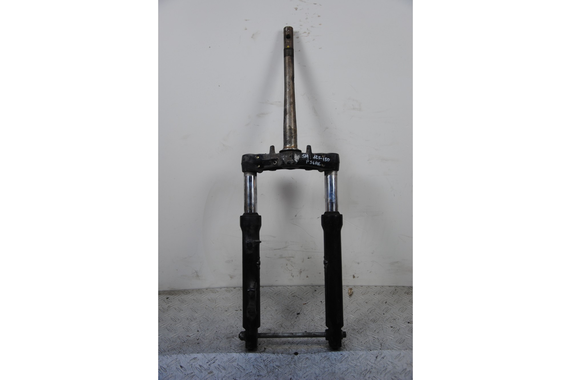 Forcella Honda SH 125 / 150 dal 2000 al 2008  1685371383007