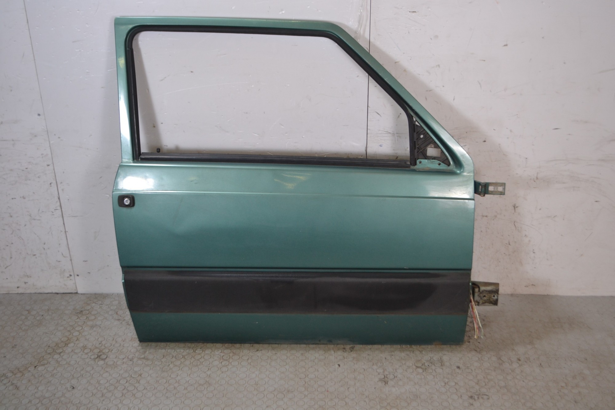 Portiera Sportello anteriore destro DX Fiat Panda 141 dal 1986 al 2003  1685433572073