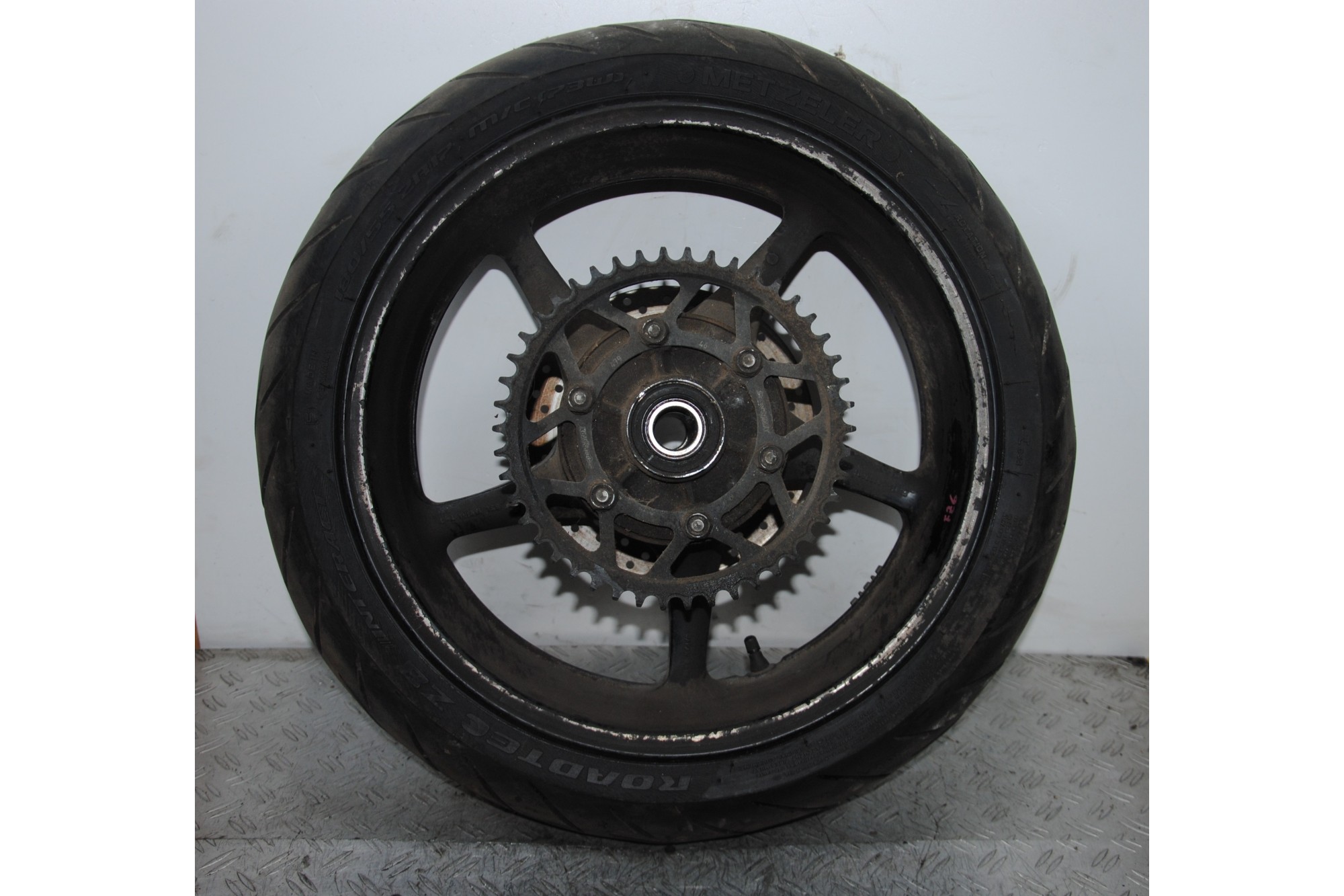 Cerchio Posteriore Yamaha FZ6 600 Dal 2004 al 2007  1685630214943