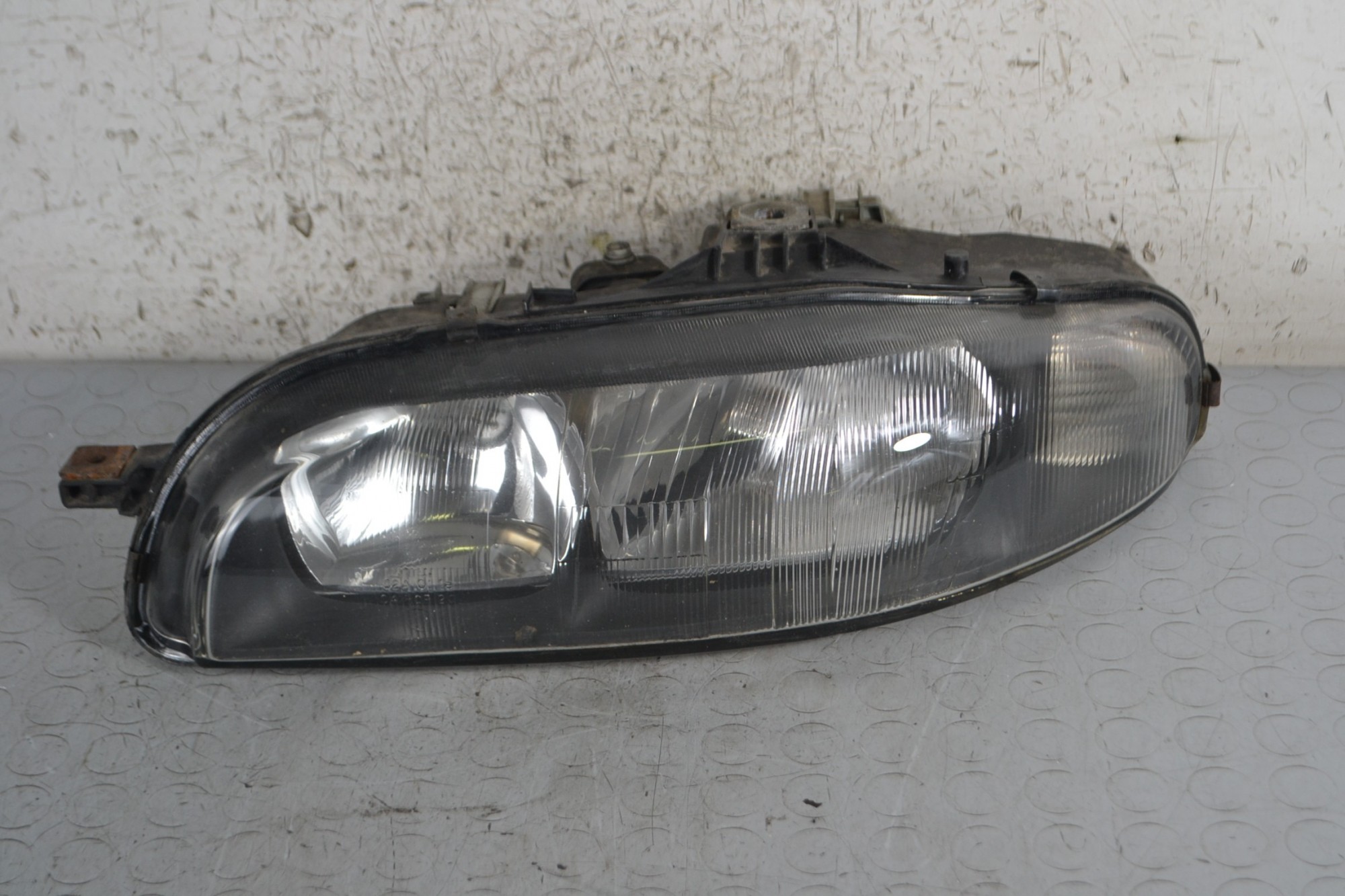 Faro fanale anteriore SX Fiat Bravo Dal 1995 al 2002 Cod 88201557  1686132816642