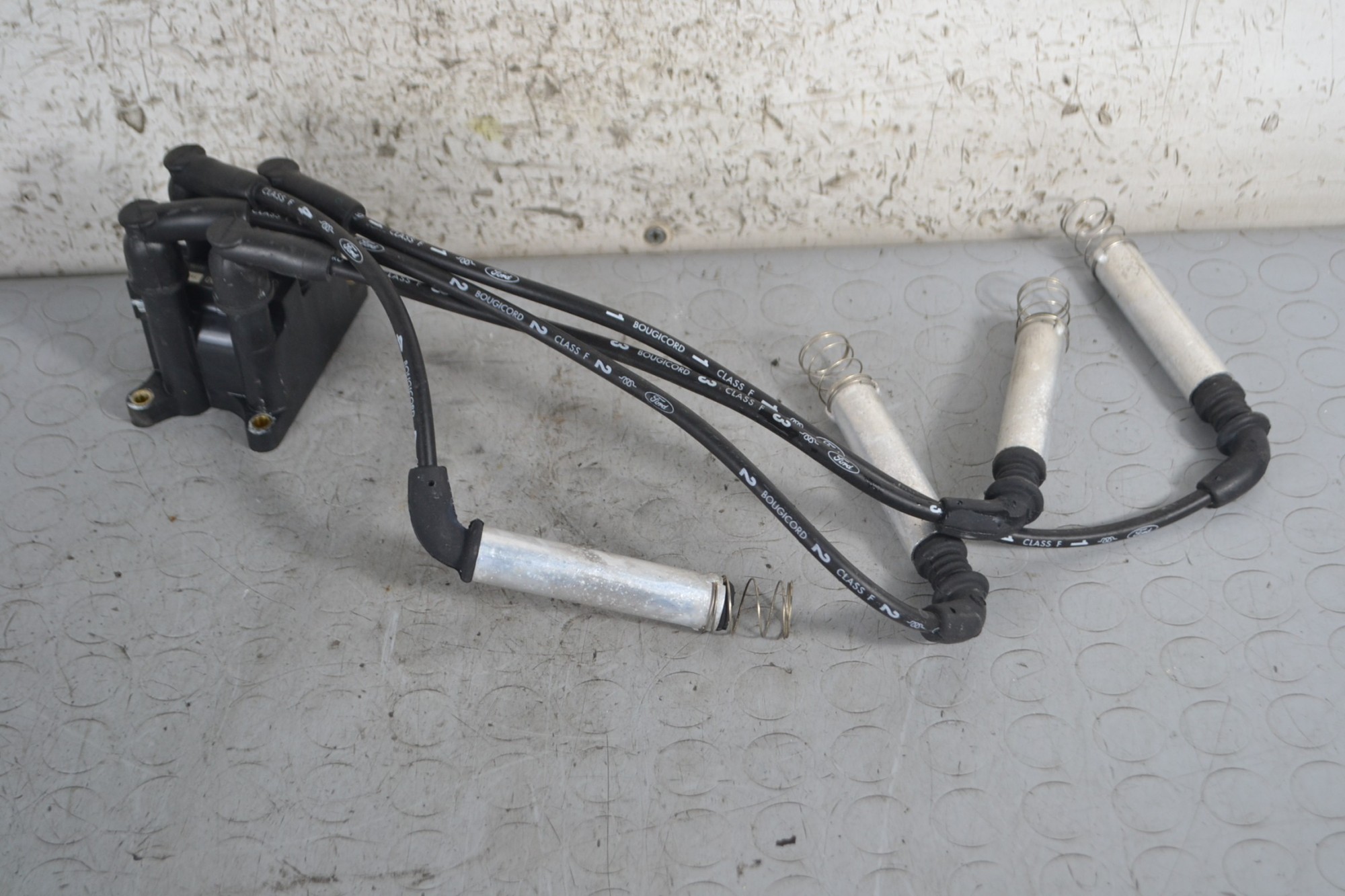 Bobine accensione Ford SportKa Dal 2003 al 2008 Cod 988F-12029-AD  1686140895608