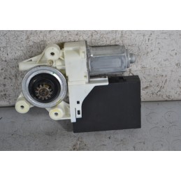 Motorino alzavetro anteriore DX Volvo S40 Dal 2004 al 2012 Cod 30737675  1686208493258