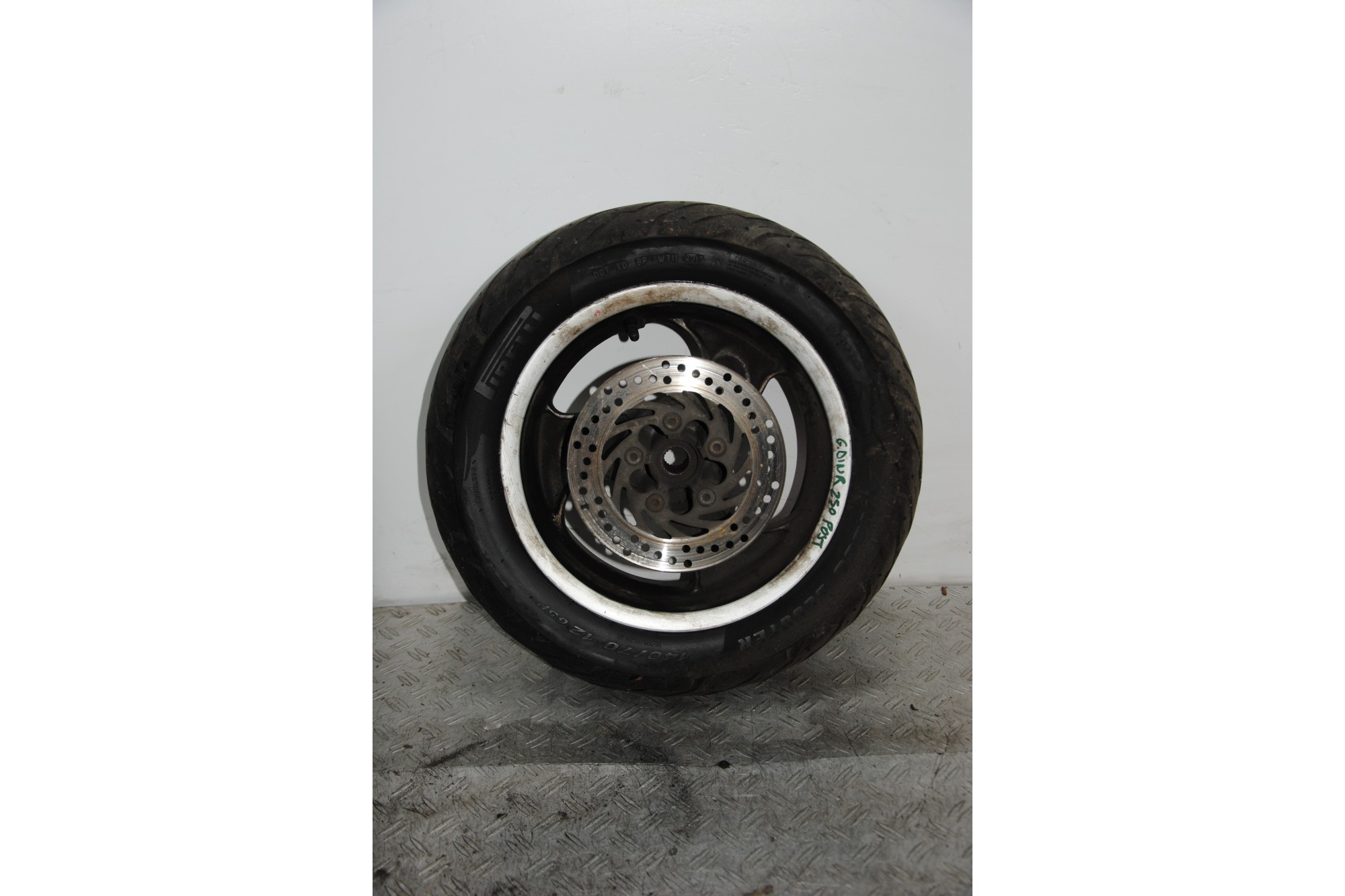 Cerchio Posteriore Kymco Gran Dink 250 Dal 2001 al 2006  1686651389023