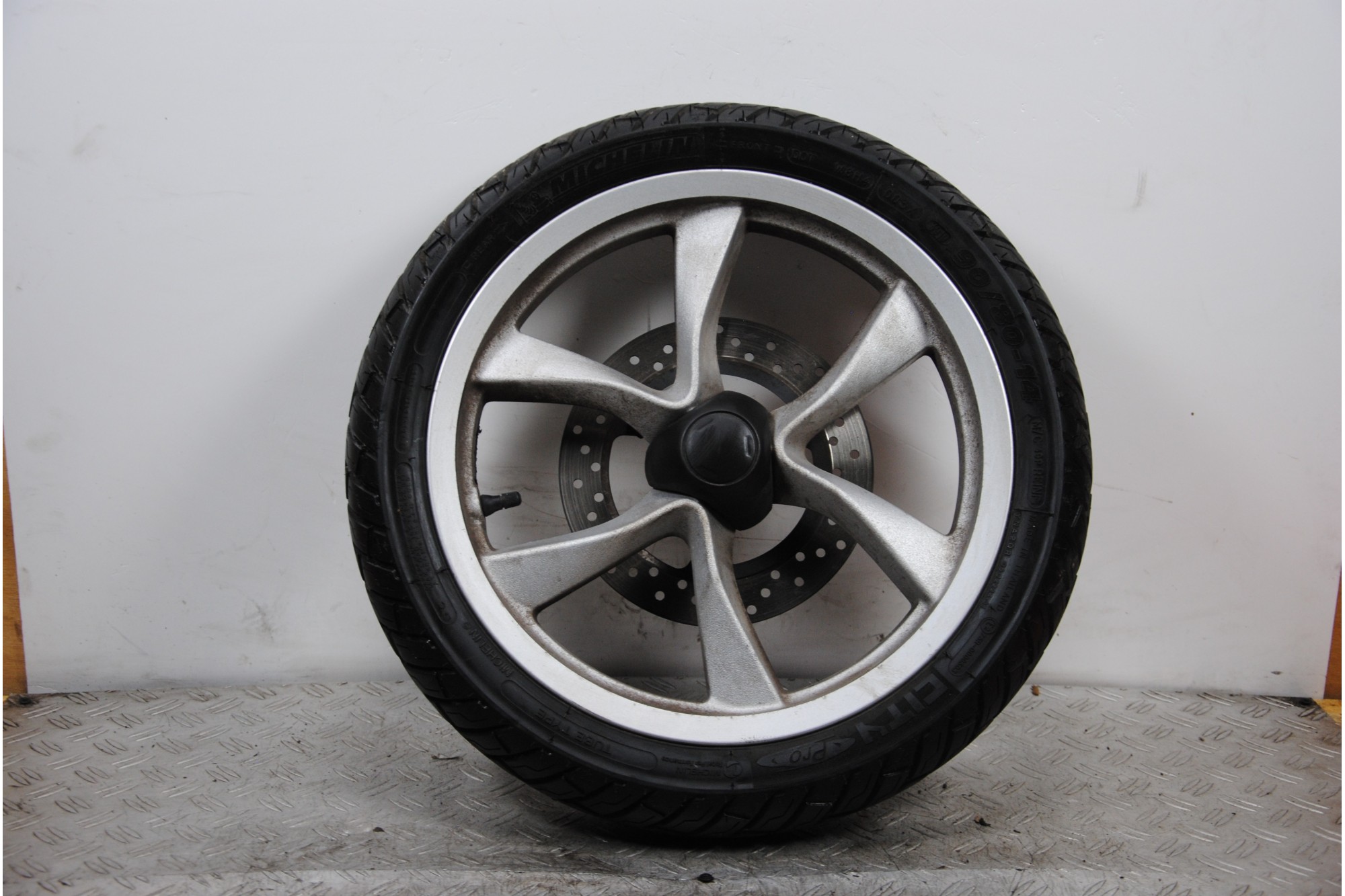 Cerchio Anteriore Yamaha Tricity 125 / 150 dal 2014 al 2020  1686665018148