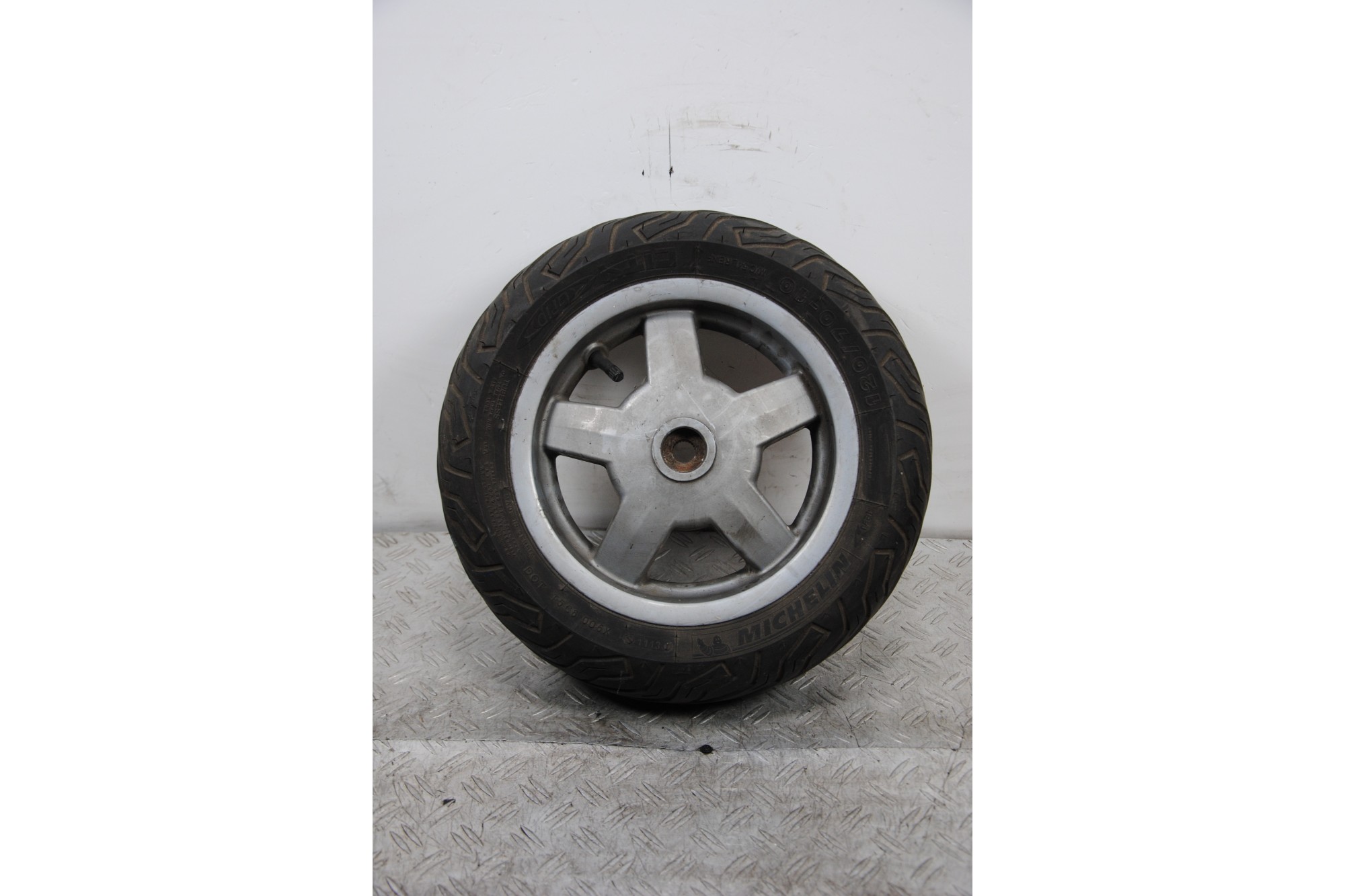 Cerchio Completo Posteriore Piaggio Vespa ET2 / ET4 125 Dal 2005 al 2011  1686666847327