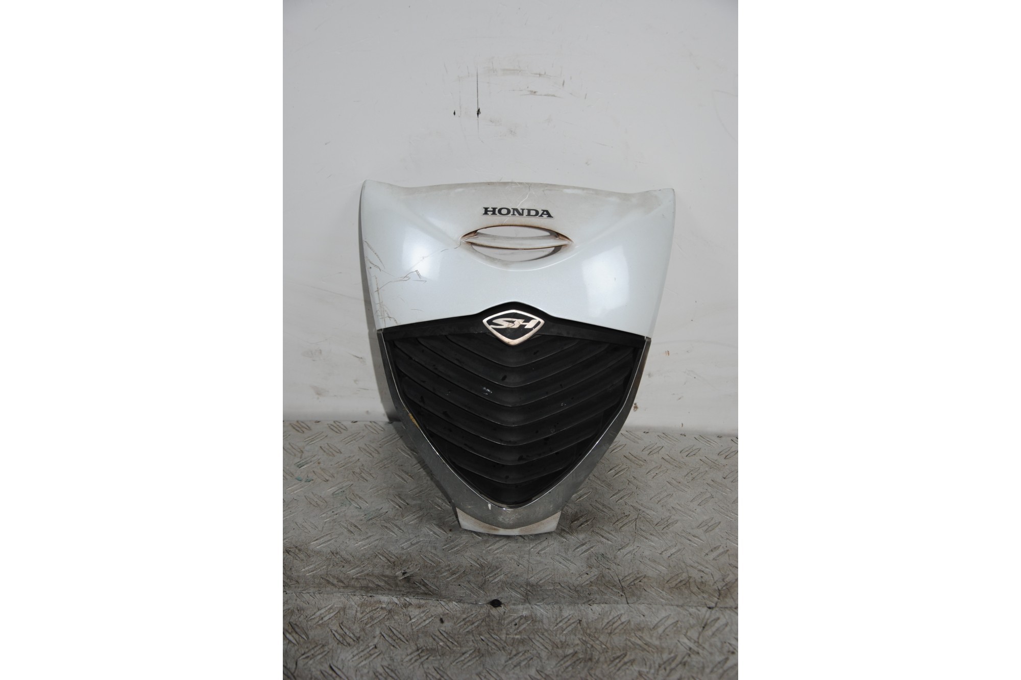 Carena Scudetto Anteriore Honda SH 125 / 150 dal 2005 al 2008  1686668882081