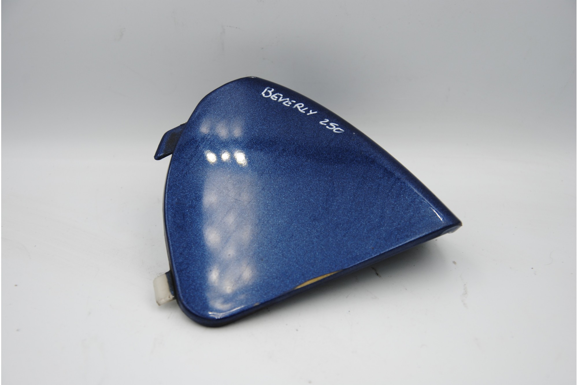 Carena Coperchio Retroscudo Piaggio Beverly 250 dal 2001 al 2010  1686670168524
