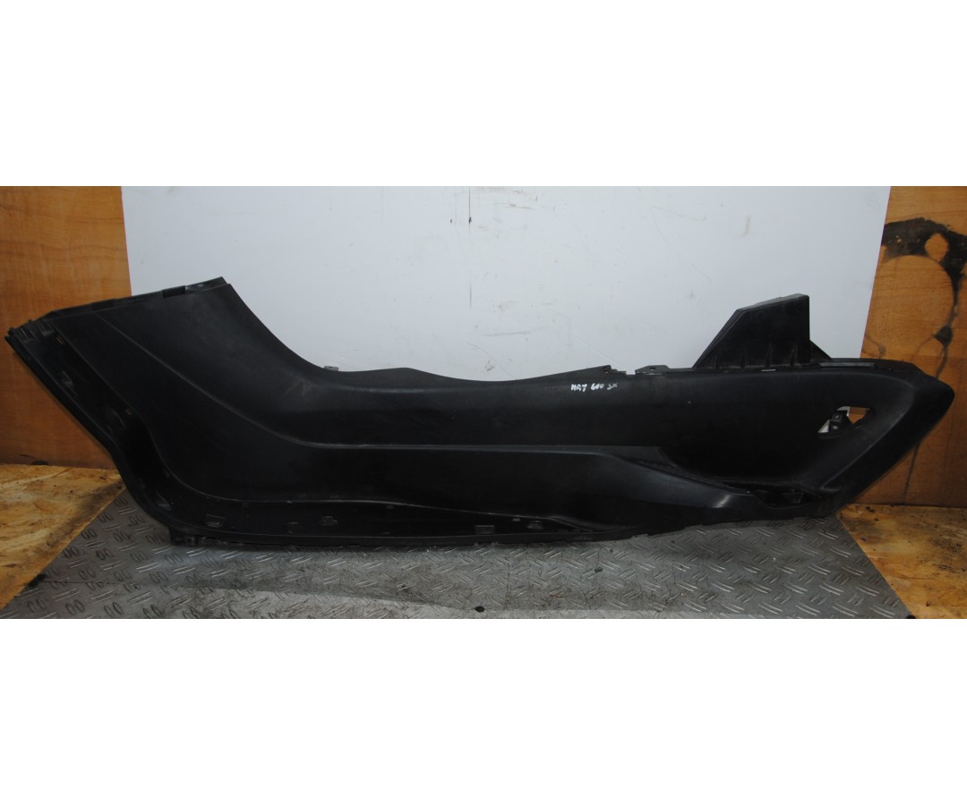Carena Pedana Poggiapiedi Sinistra Yamaha Majesty 400 dal 2004 al 2008 1686735704384 Carena Pedana Poggiapiedi Sinistra Yamaha Majesty 400 dal 2004 al 2008 1686735704384