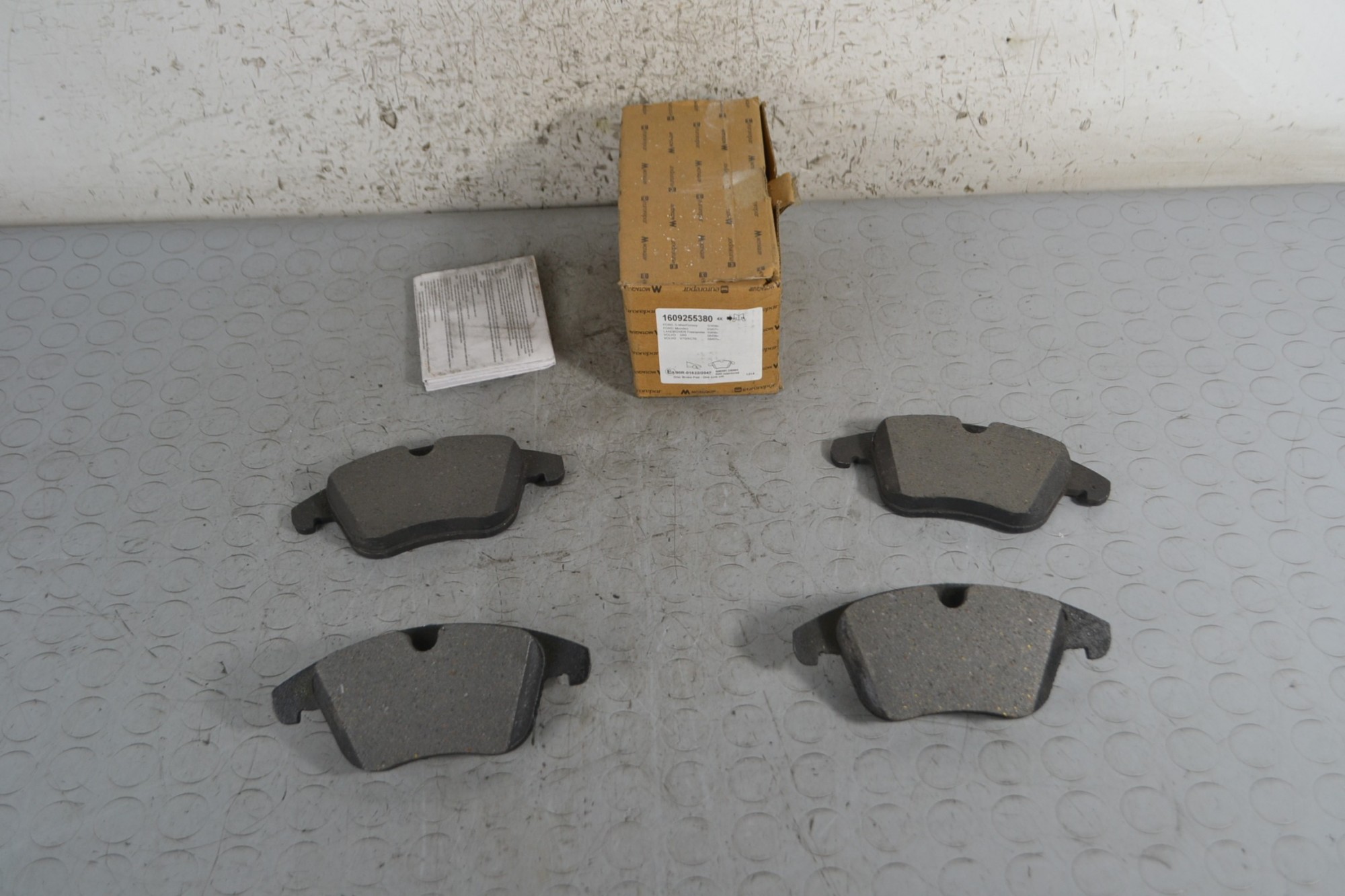 Kit Pastiglie Freno Anteriori Land Rover Freelander dal 2006 al 2015 Cod 1609255380  1686817427903