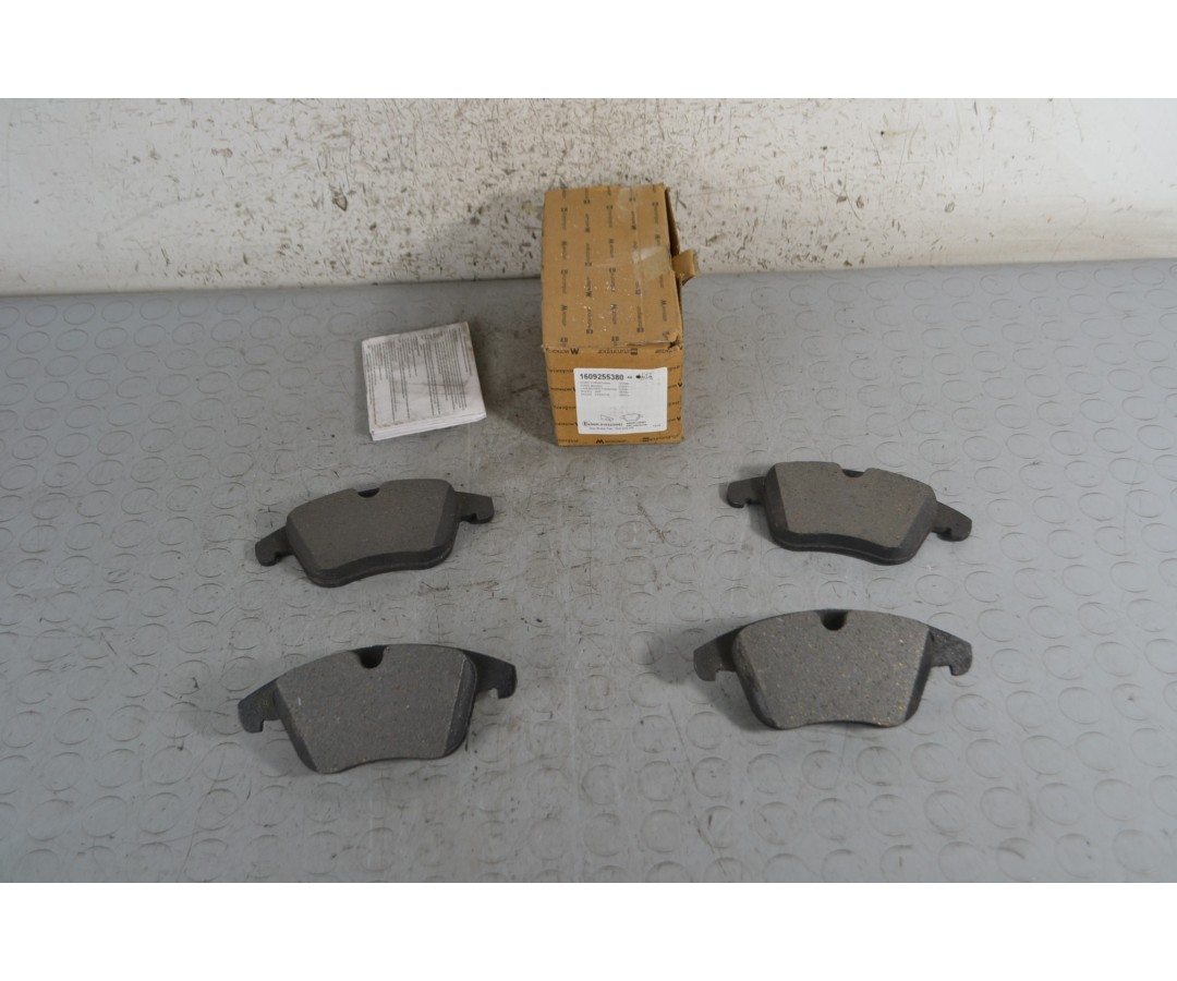 Kit Pastiglie Freno Anteriori Land Rover Freelander dal 2006 al 2015 Cod 1609255380  1686817427903