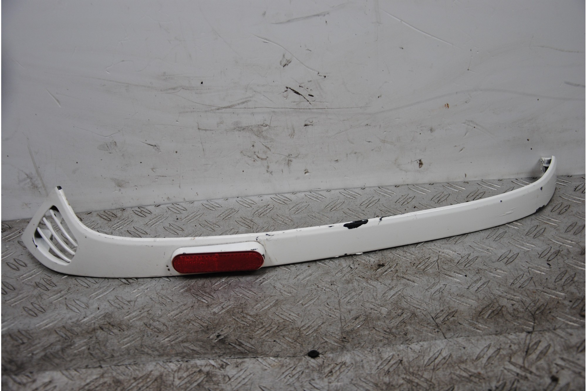 Carena Fianchetto Inferiore Laterale Destro DX Piaggio Vespa S 125 dal 2007 al 2012  1686818915072