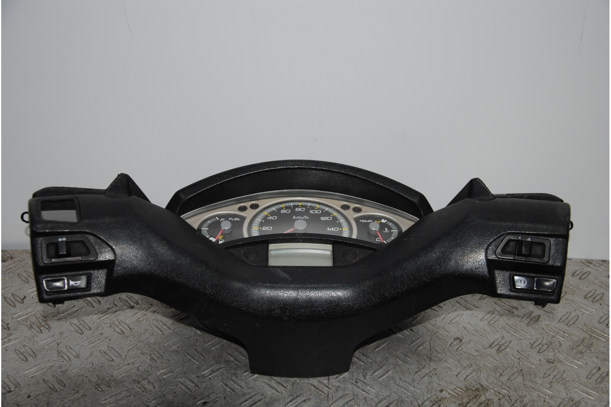 Strumentazione Contachilometri Yamaha Xmax X-max 250 dal 2005 al 2009 COD 1C0-H3510-21  1687428668372