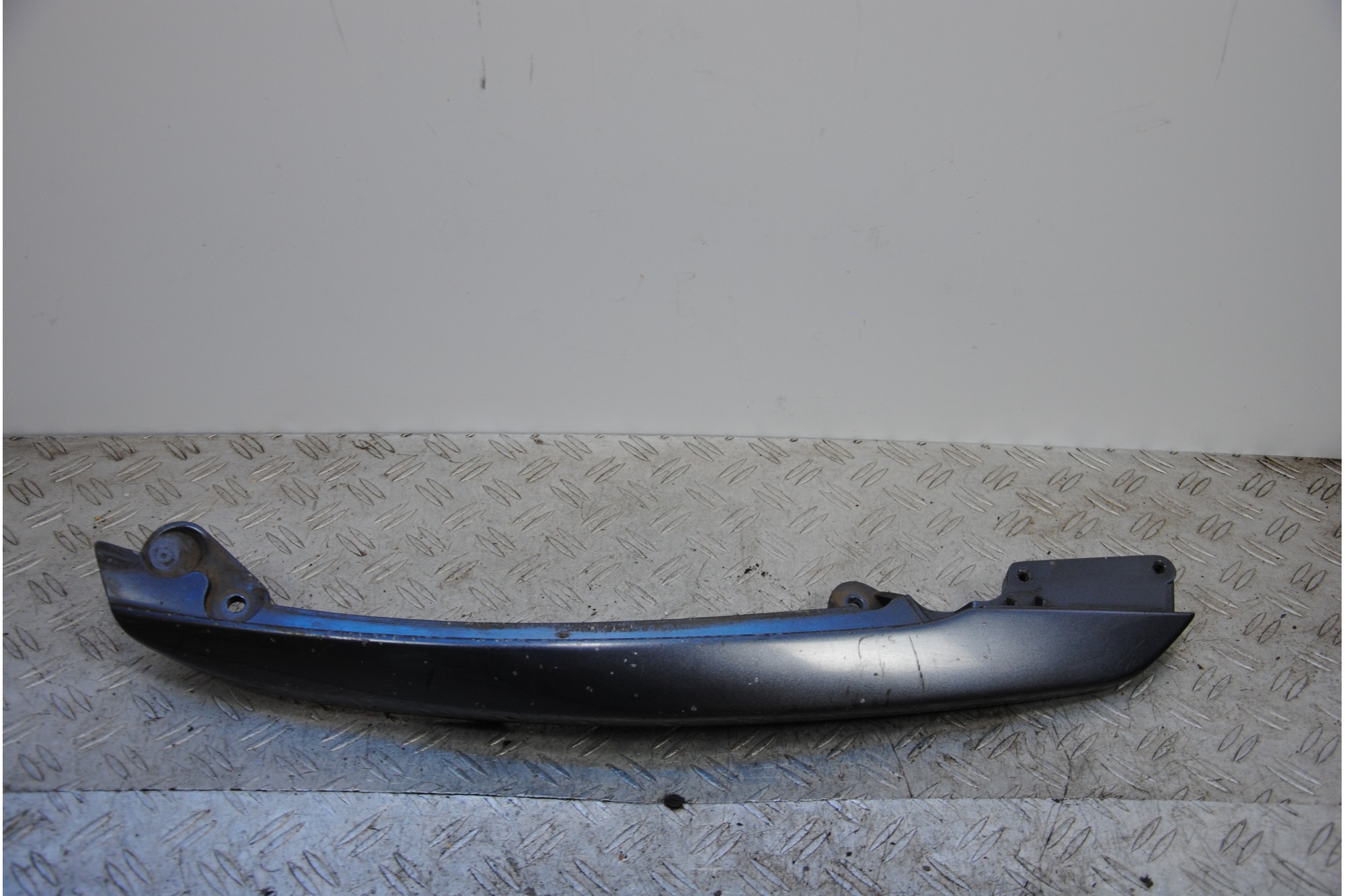 Maniglione Portapacchi Sinistro Yamaha Tricity 125 dal 2014 al 2020  1687445055605