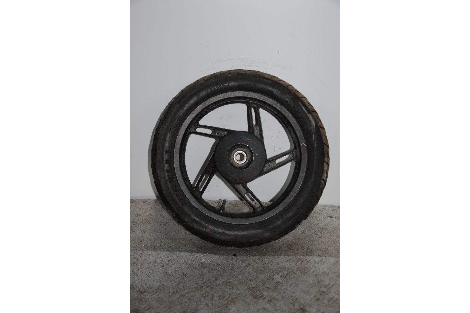 Cerchio posteriore Honda PCX 125 / 150 Dal 2014 al 2016  1687772881861