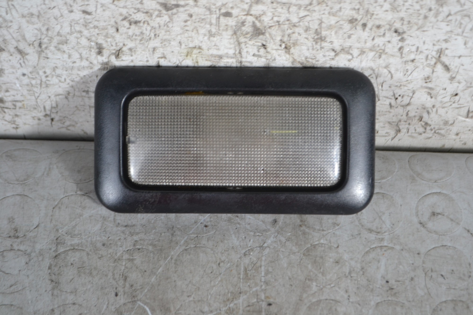 Plafoniera luce interna baule posteriore Alfa Romeo 166 Dal 1998 al 2007 Cod 0885191  1687947108304