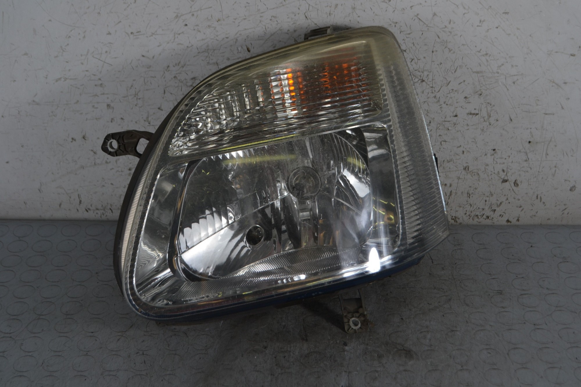 Faro Anteriore SX Opel Agila A dal 2000 al 2007 Cod 35300-84e00  1687947123611