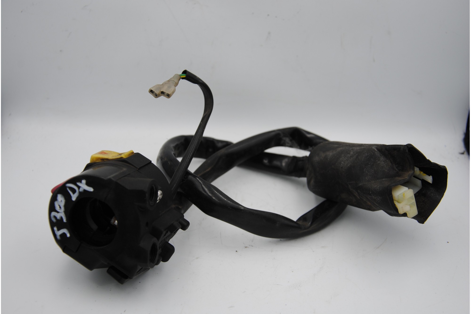 Commutatore Devio Luci Destro Kawasaki J300 ABS Dal 2014 Al 2016  1687960547111